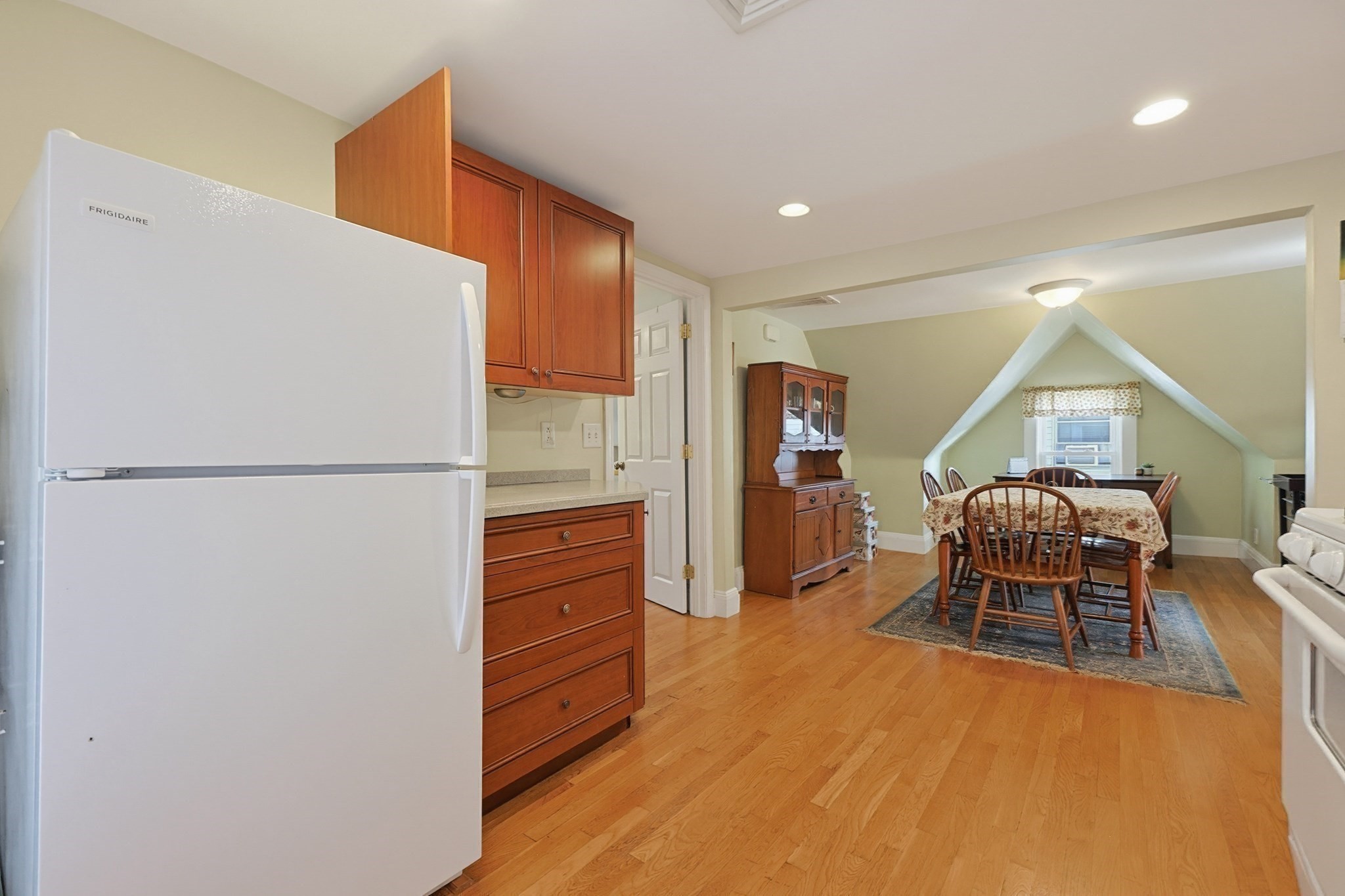 42 Cedar St # 3 Property Photo 24