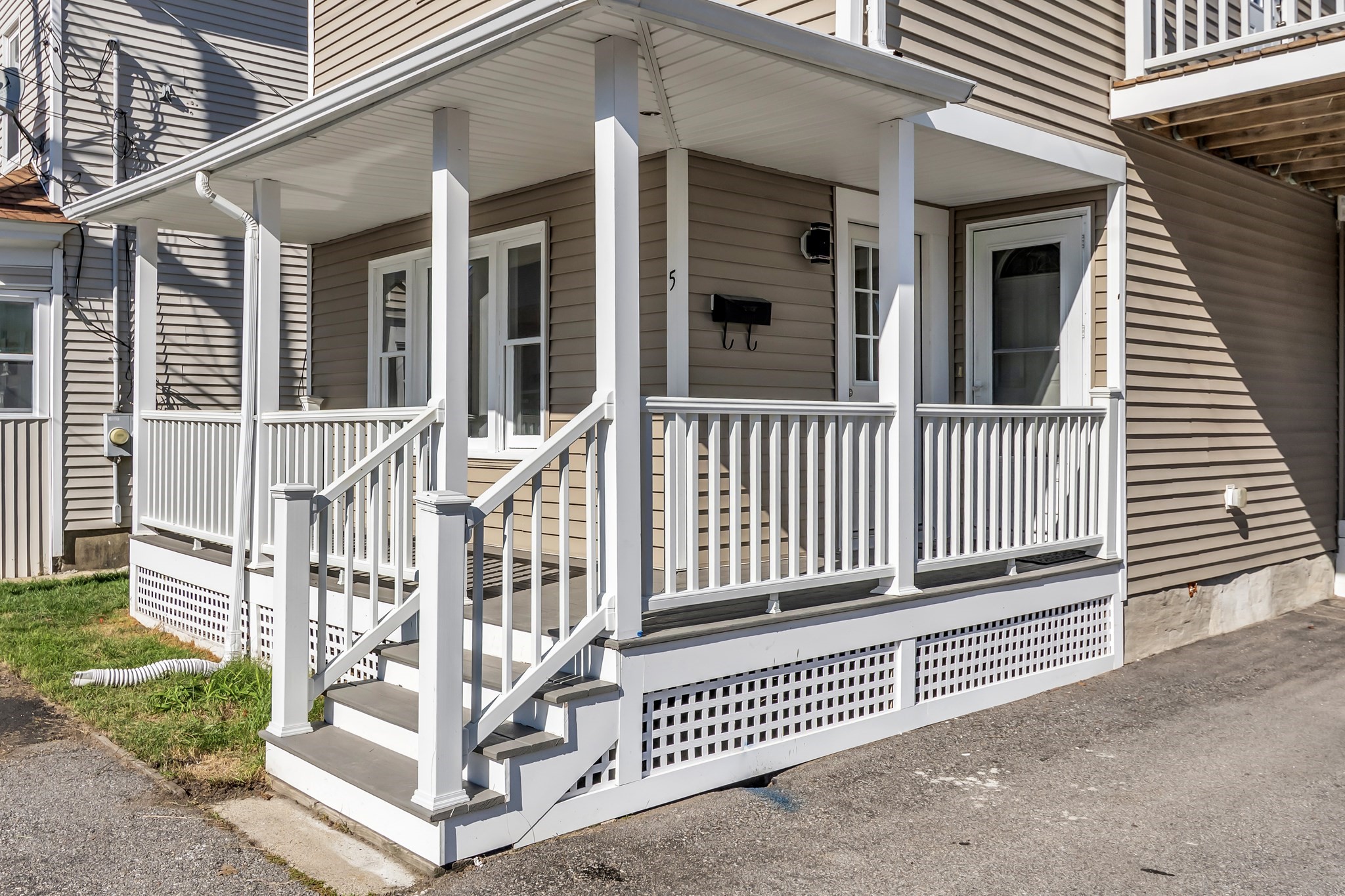 5 Blakelin St Property Photo 2