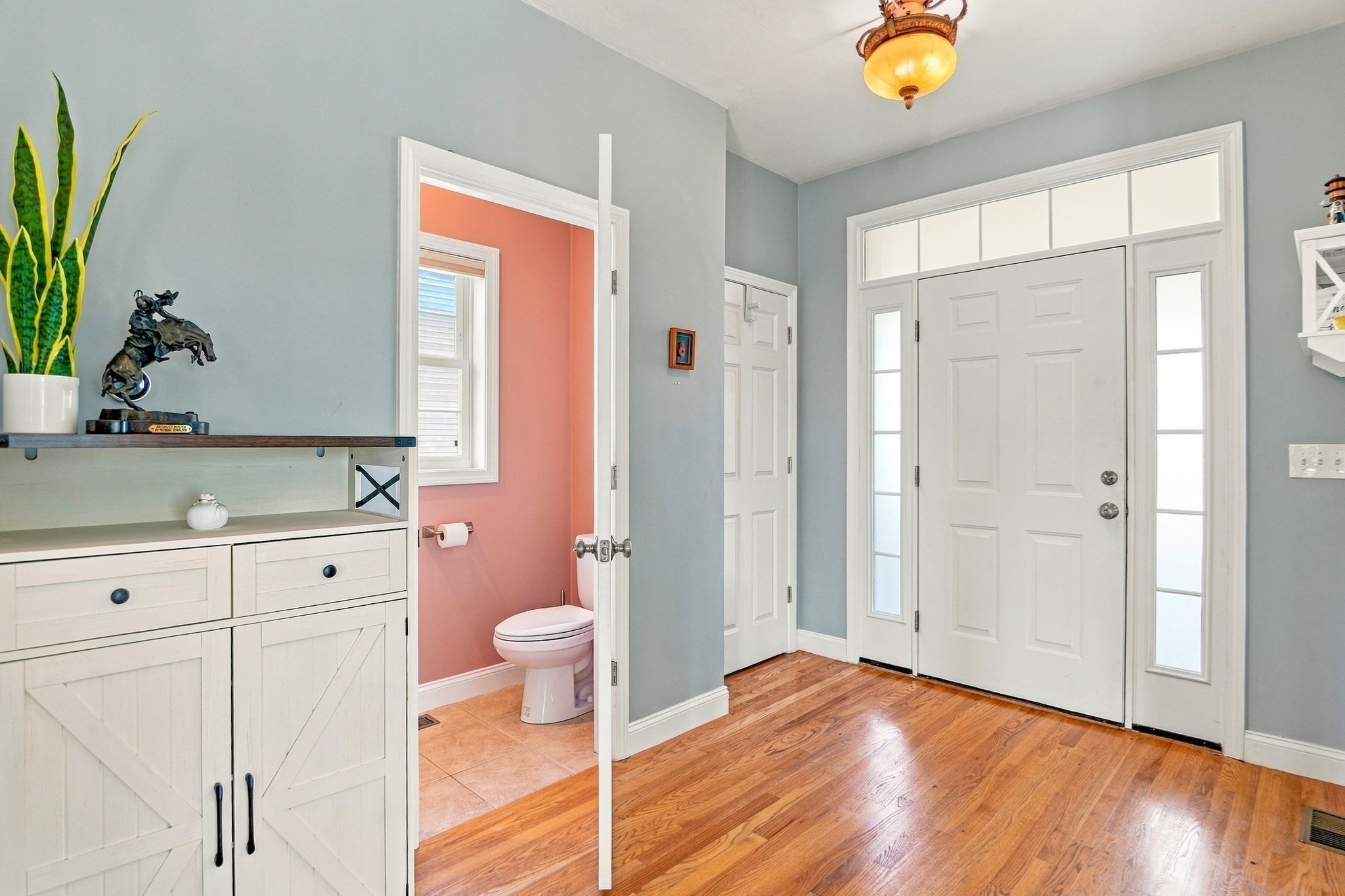 5 Candlelight Lane Property Photo 6