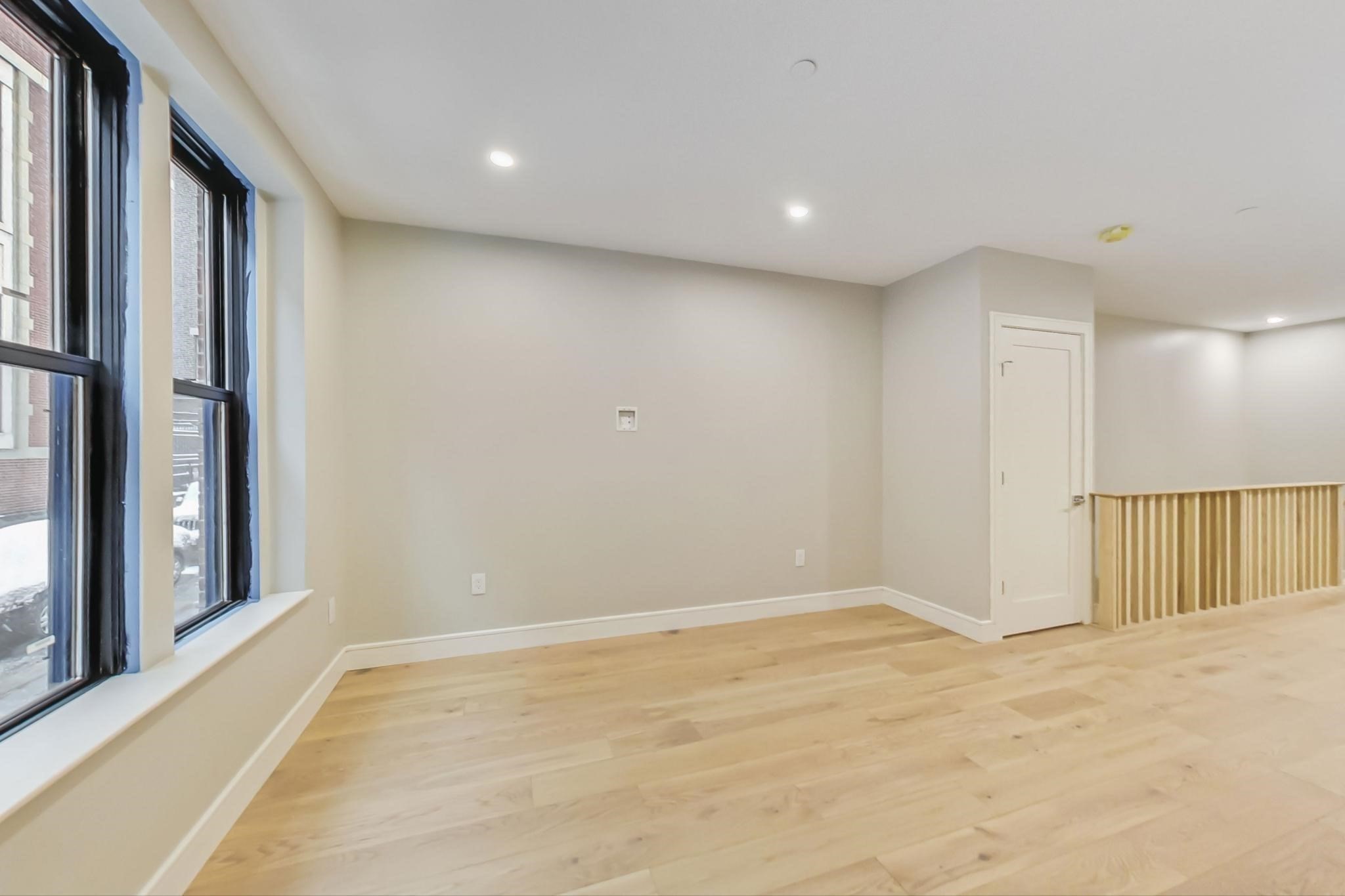 14 No. Bennet Street # 101 Property Photo 6