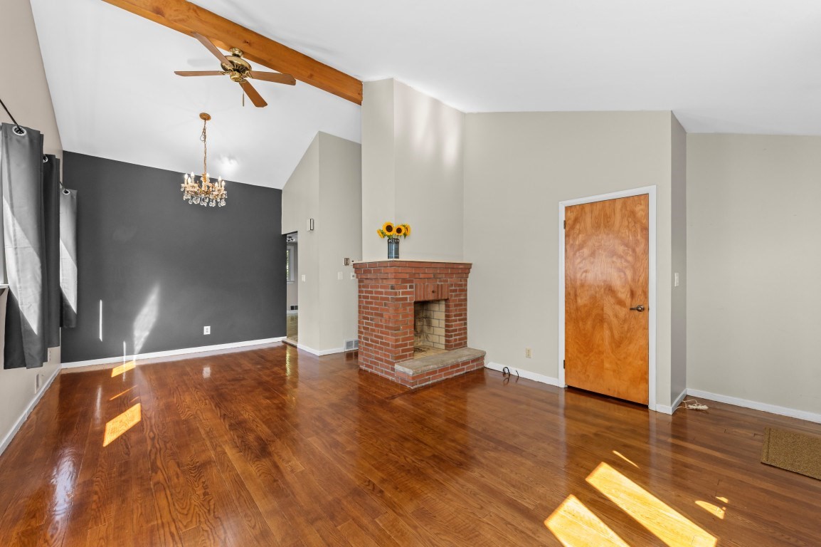 191 Kenrick St Property Photo 6