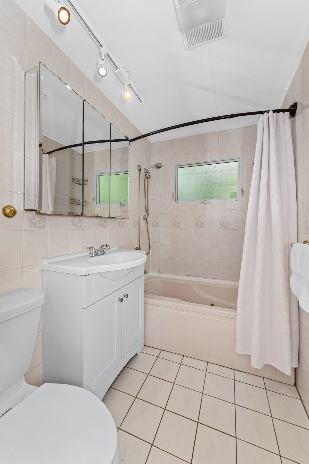 191 Kenrick St Property Photo 19