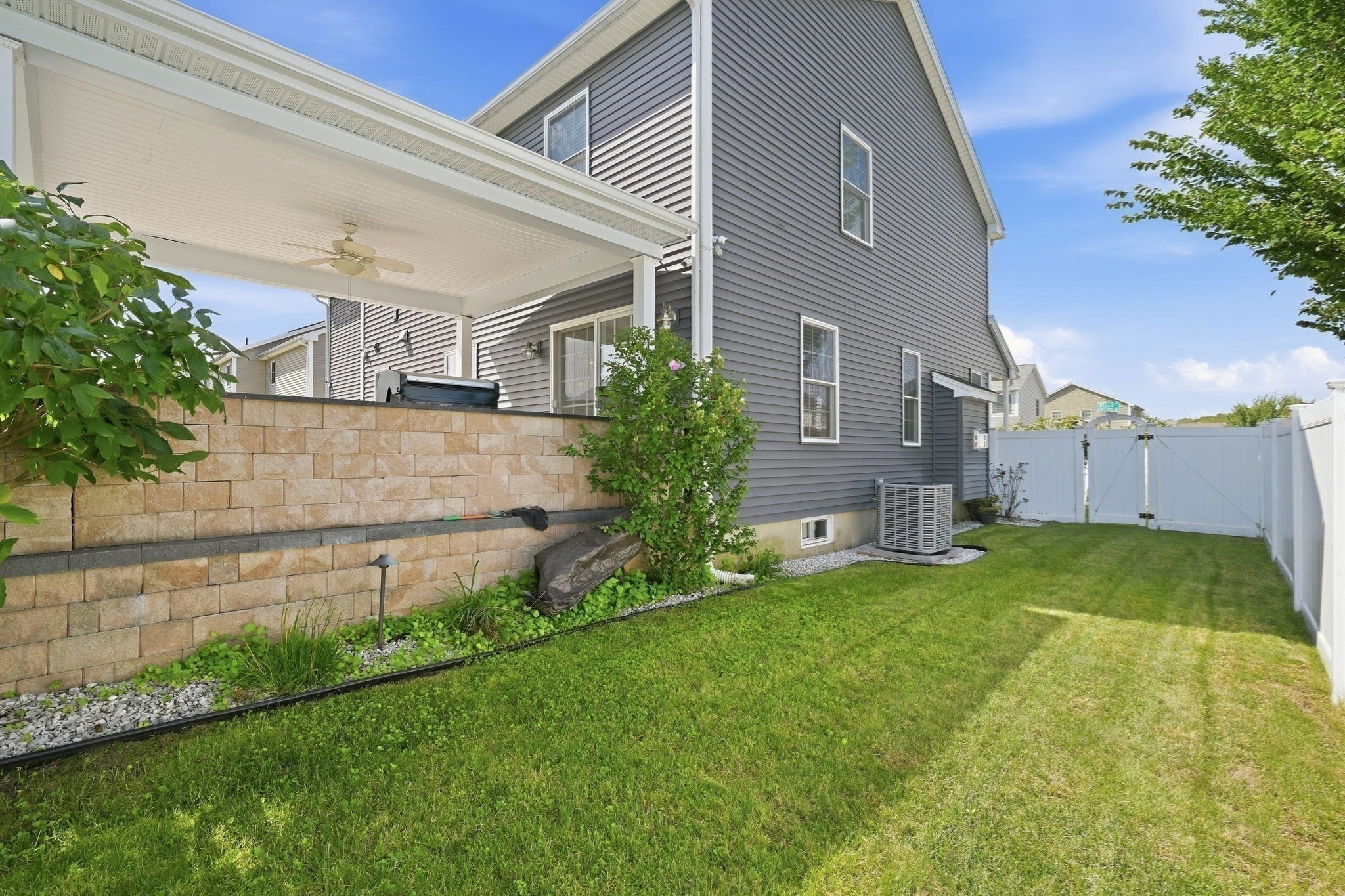 37 Wells St Property Photo 10