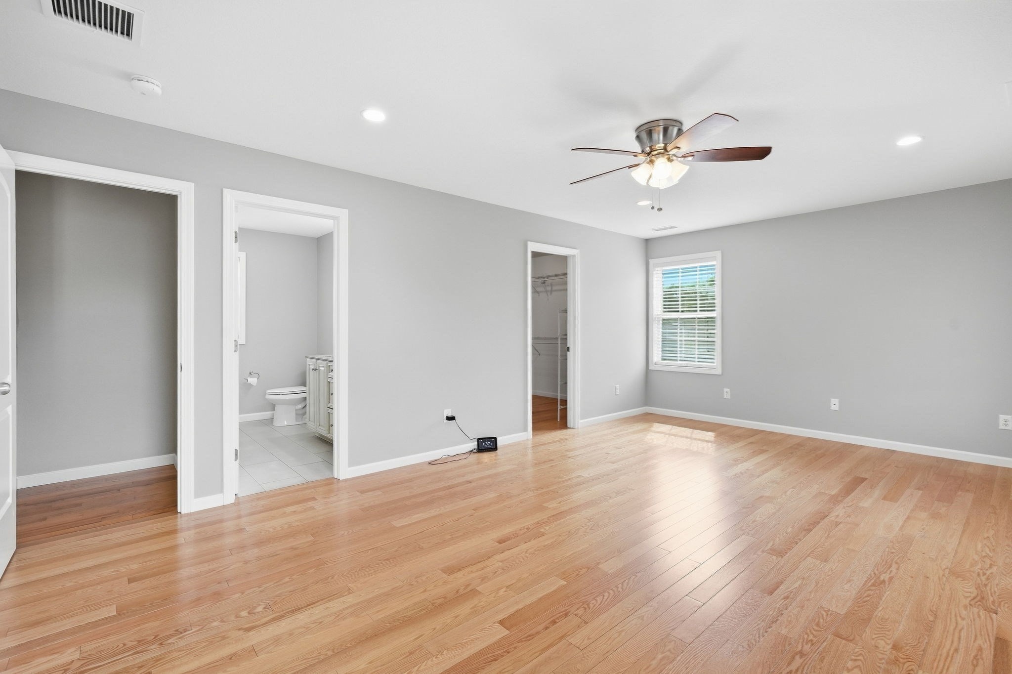 37 Wells St Property Photo 27