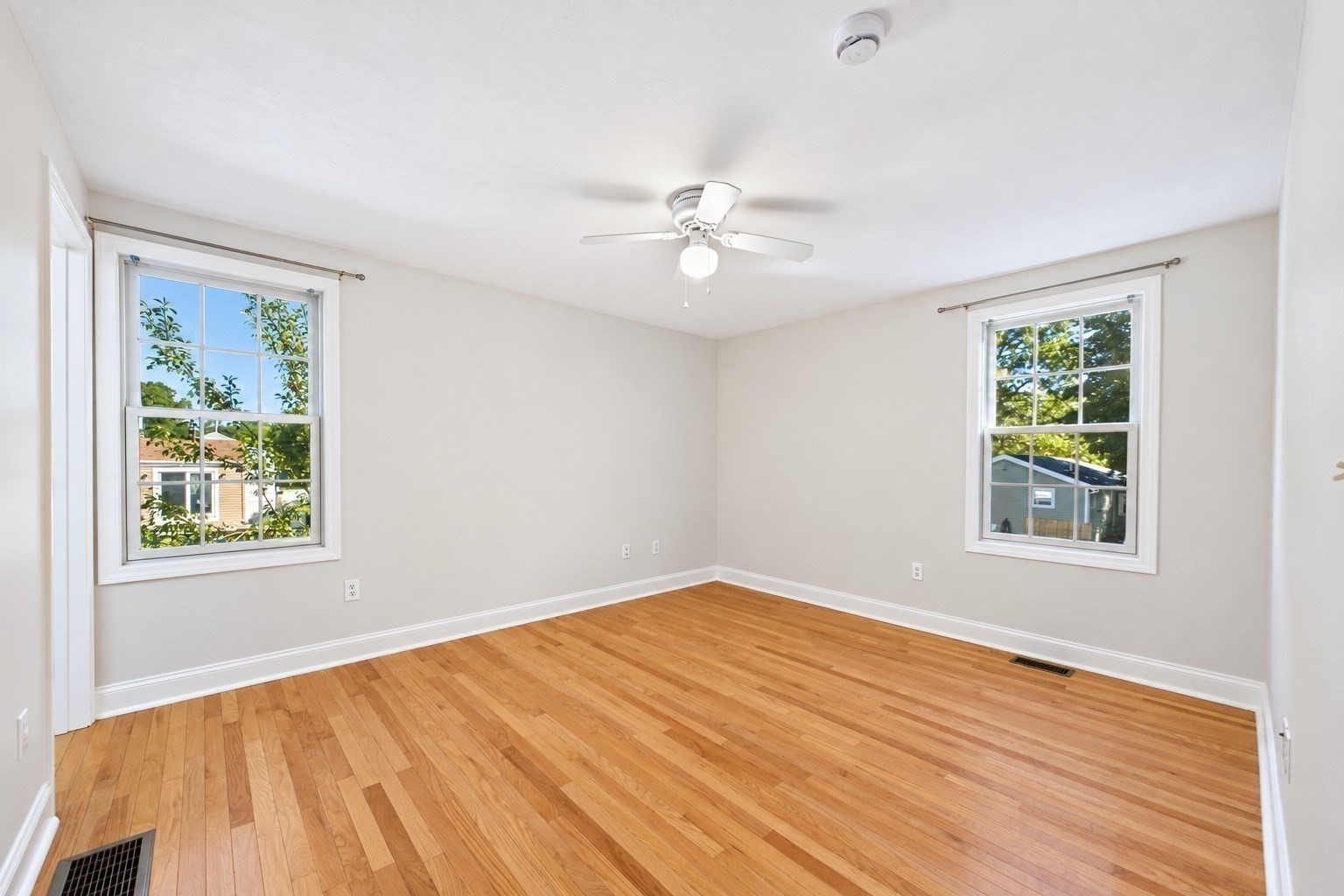 7 Vincent St. Property Photo 15