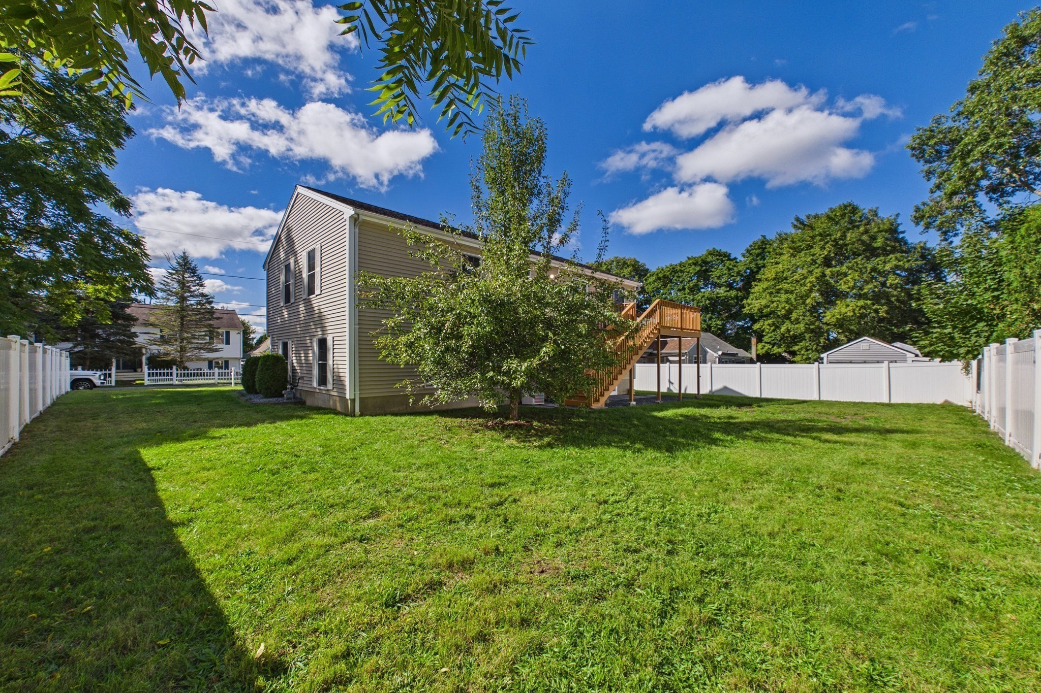 7 Vincent St. Property Photo 24