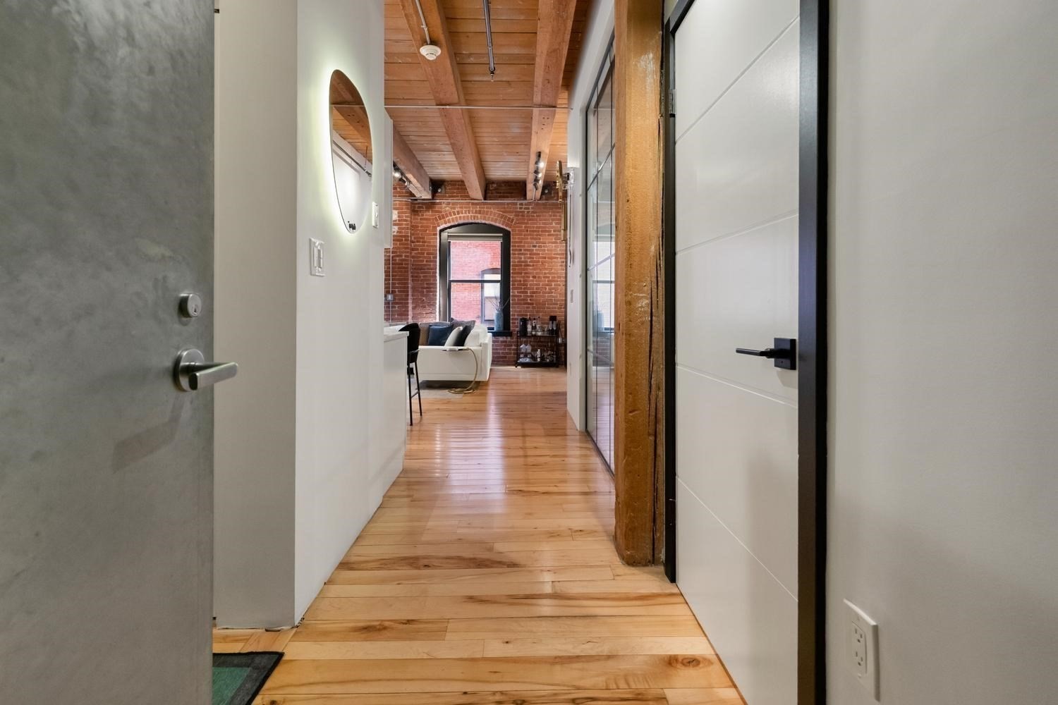 21 Wormwood St # 422 Property Photo 2