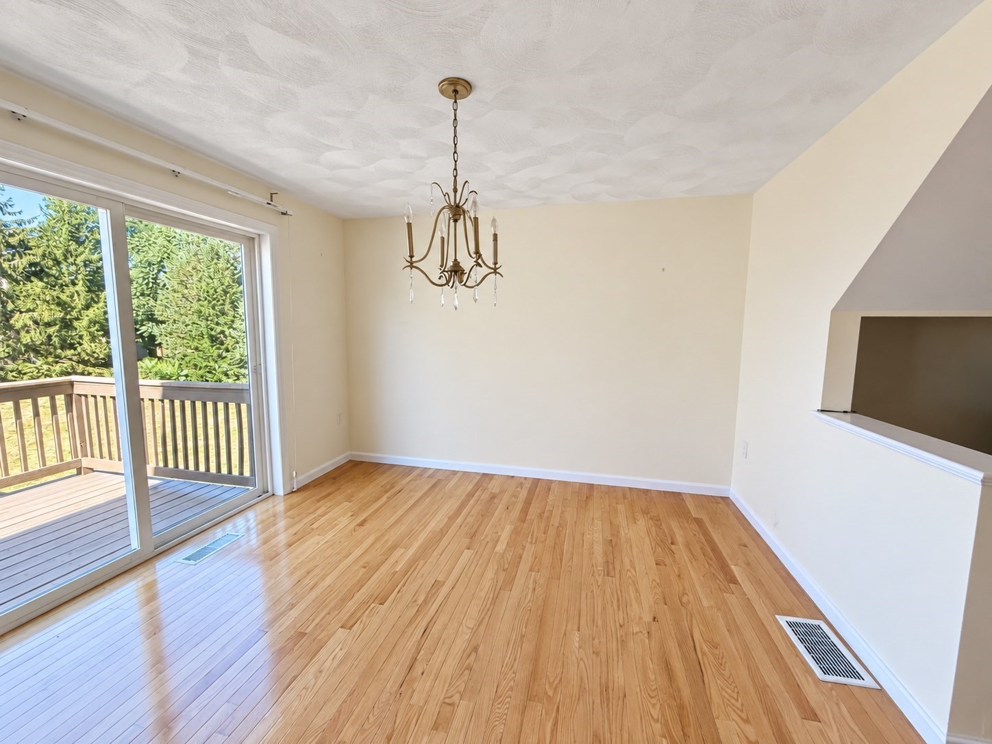 24 Groveland Commons Way # 24 Property Photo 6