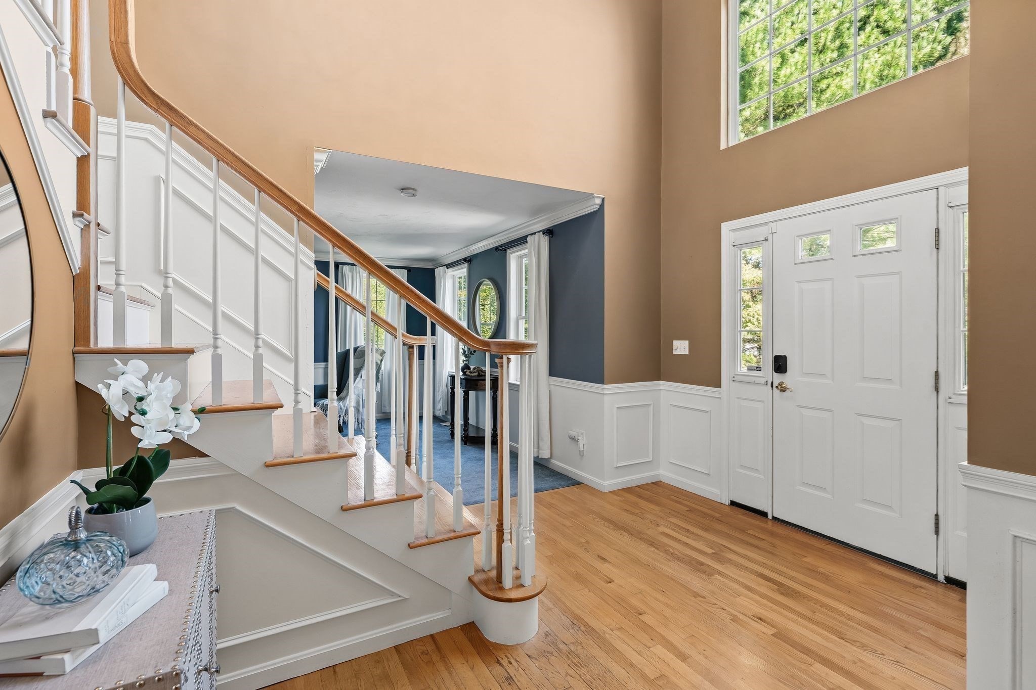 8 Taylor Way Property Photo 6