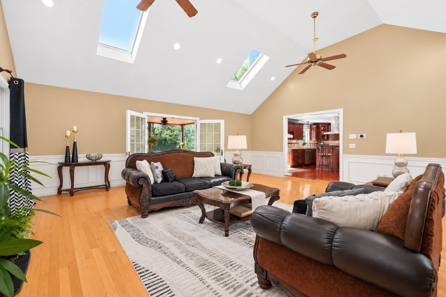 8 Taylor Way Property Photo 14