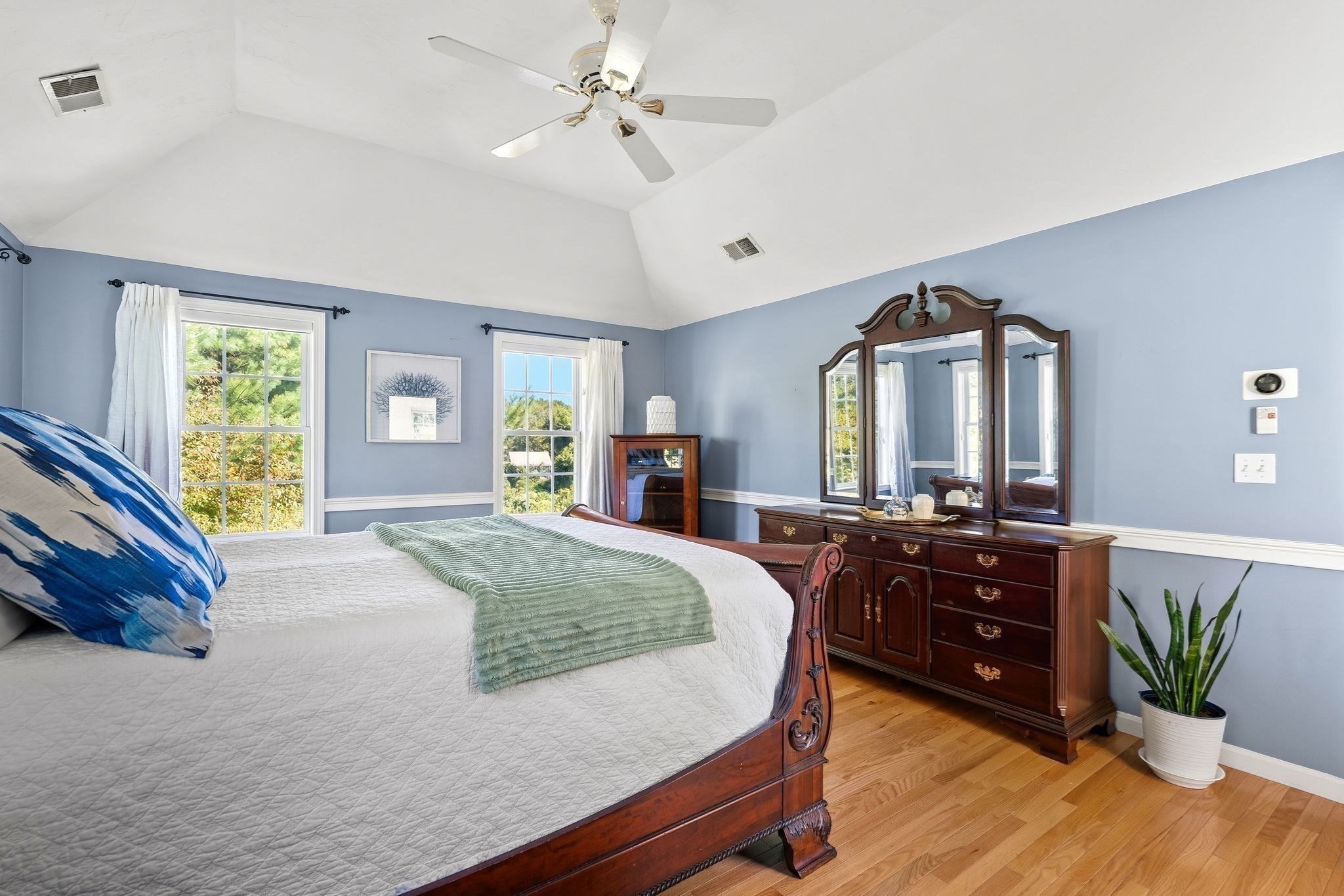 8 Taylor Way Property Photo 25