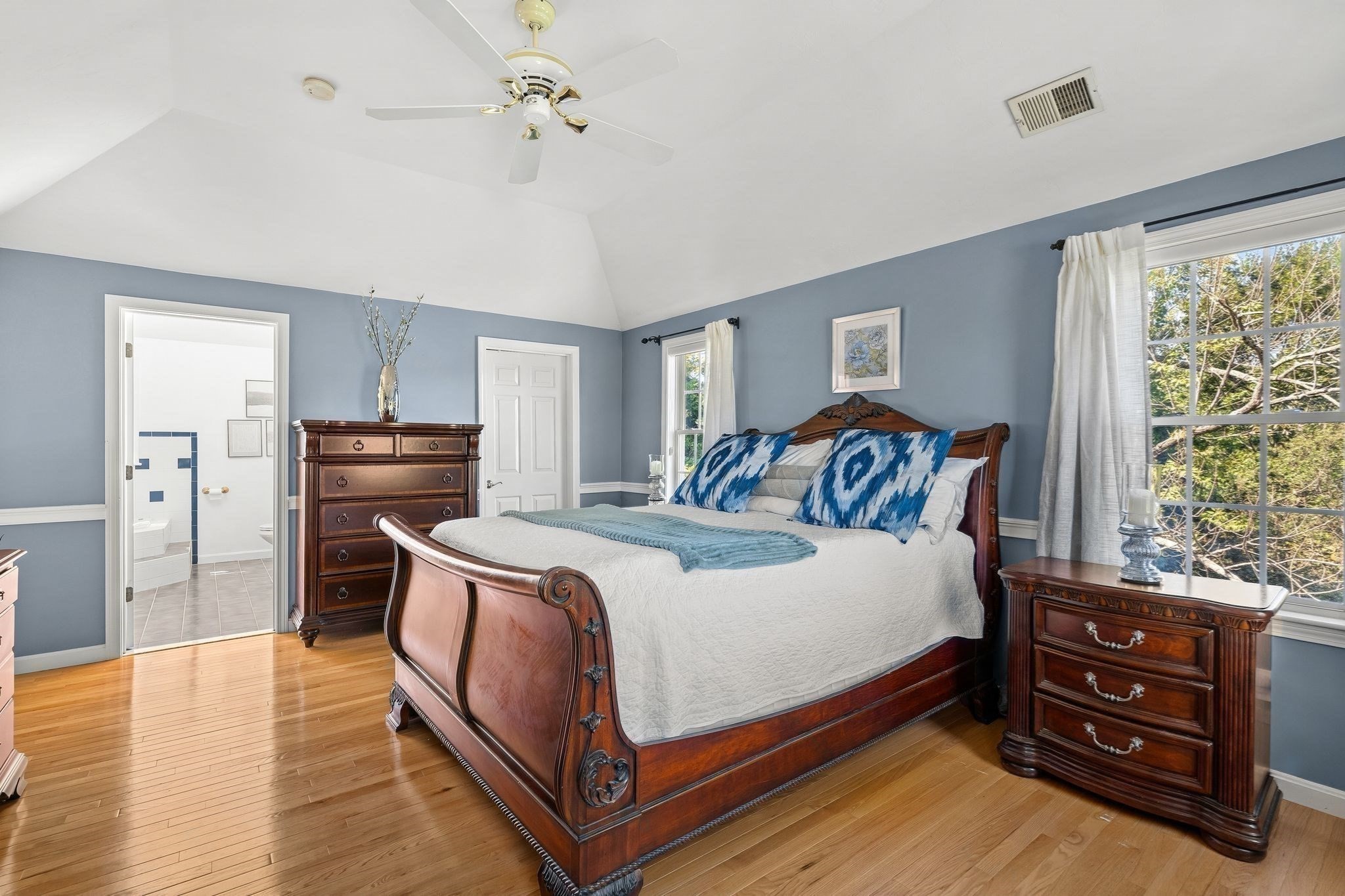 8 Taylor Way Property Photo 26