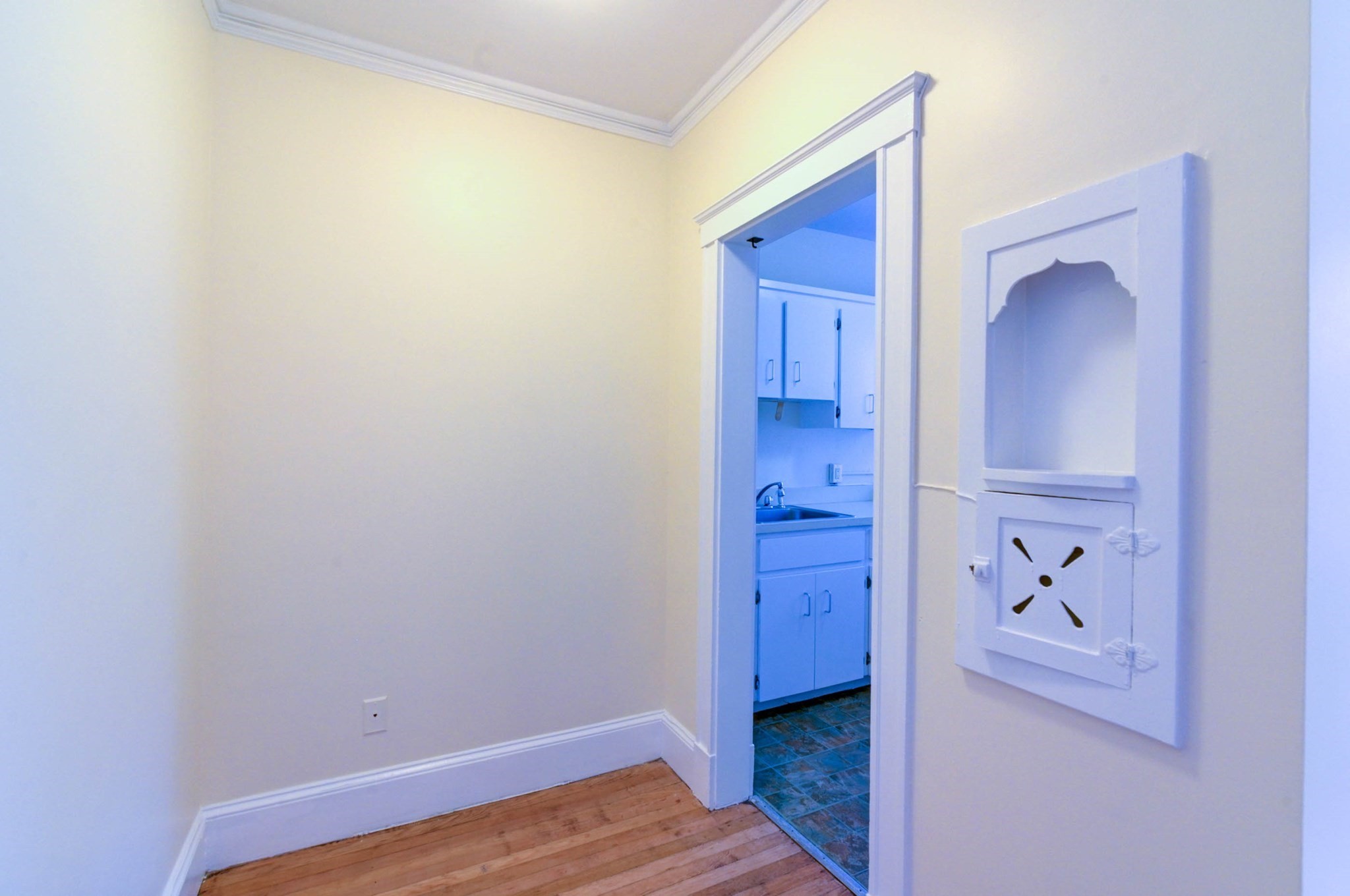 17 Greenleaf Street # 5 Property Photo 9