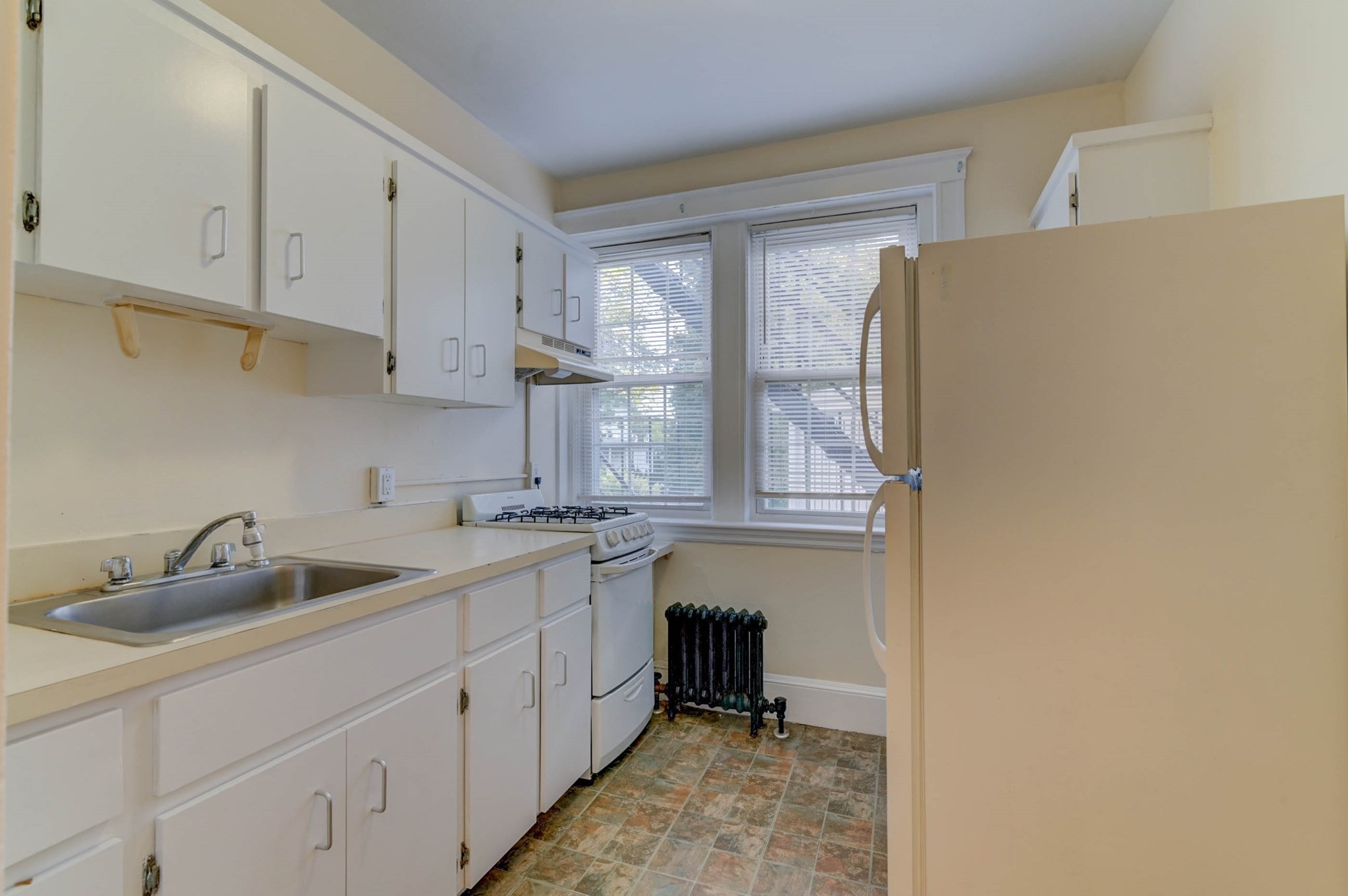 17 Greenleaf Street # 5 Property Photo 11