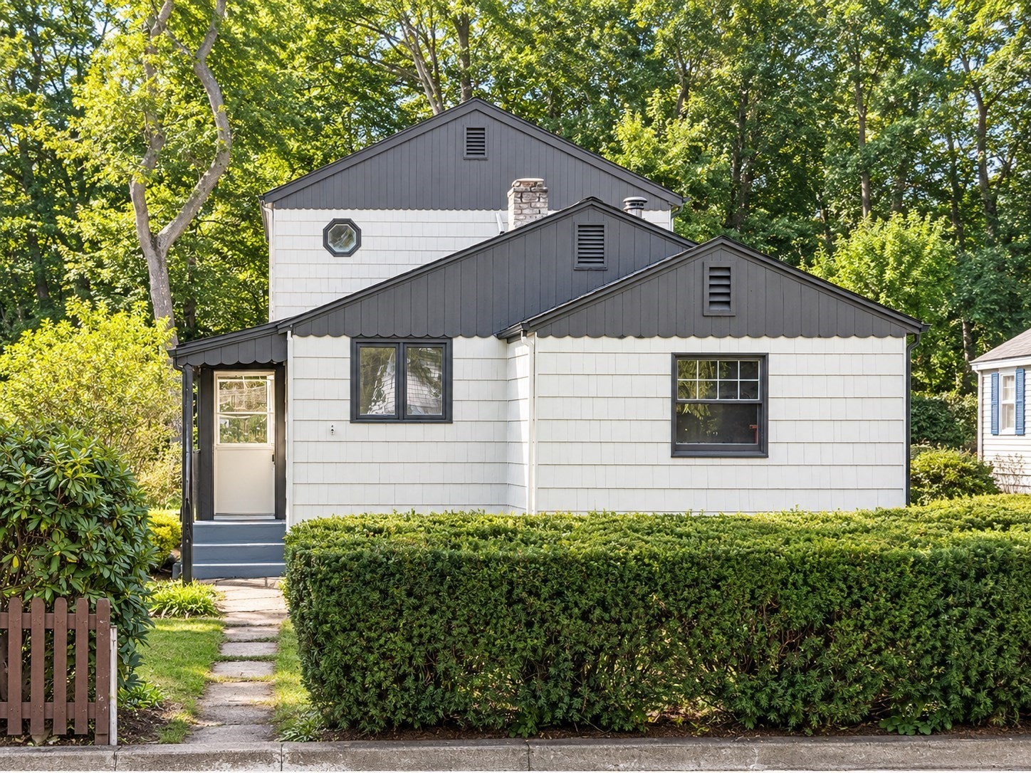 45 Center Street Property Photo 2