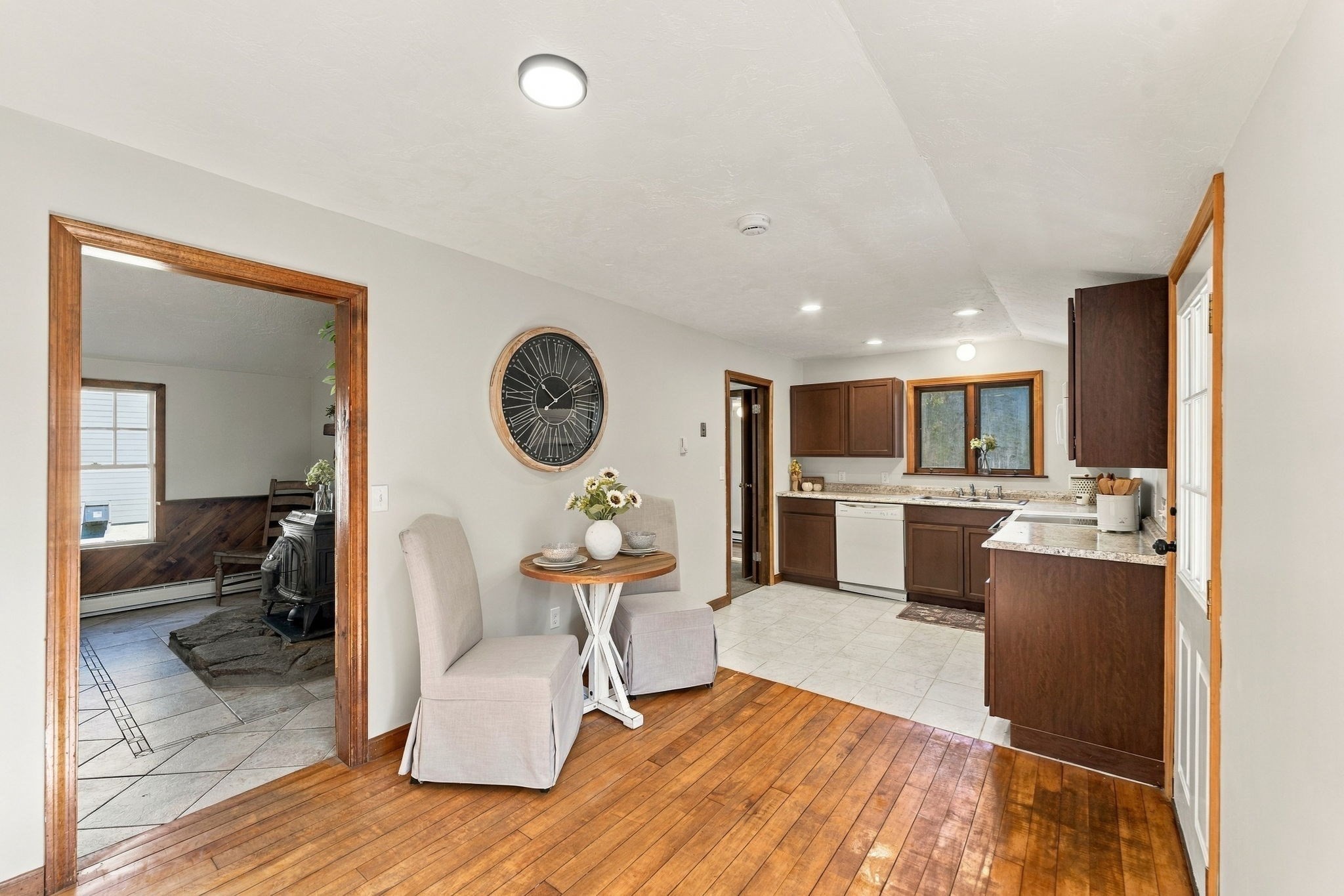 45 Center Street Property Photo 5