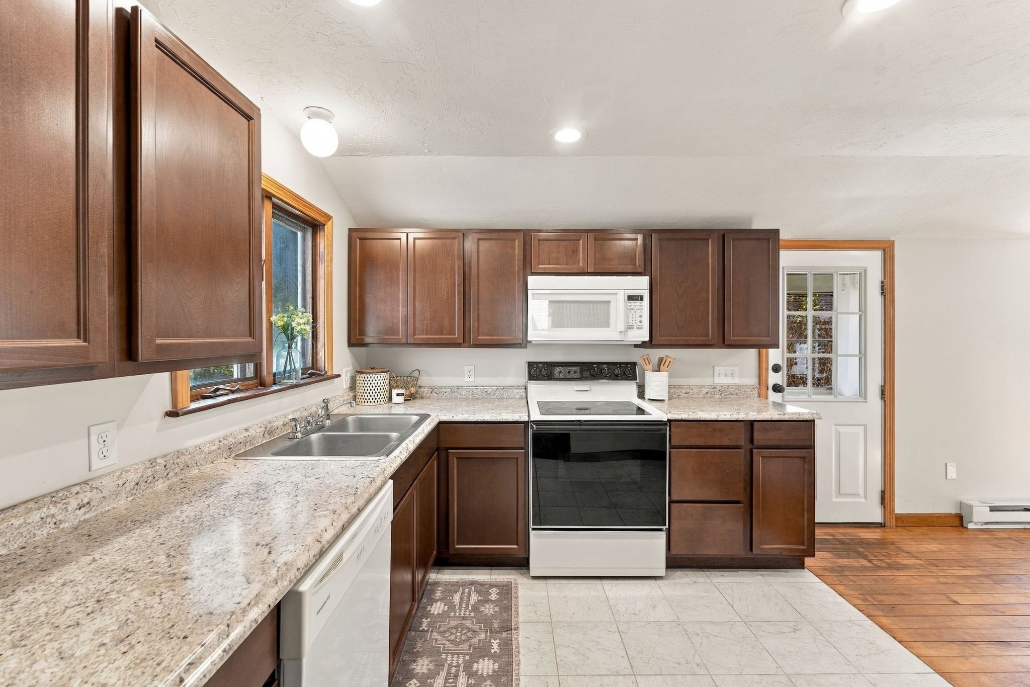 45 Center Street Property Photo 7