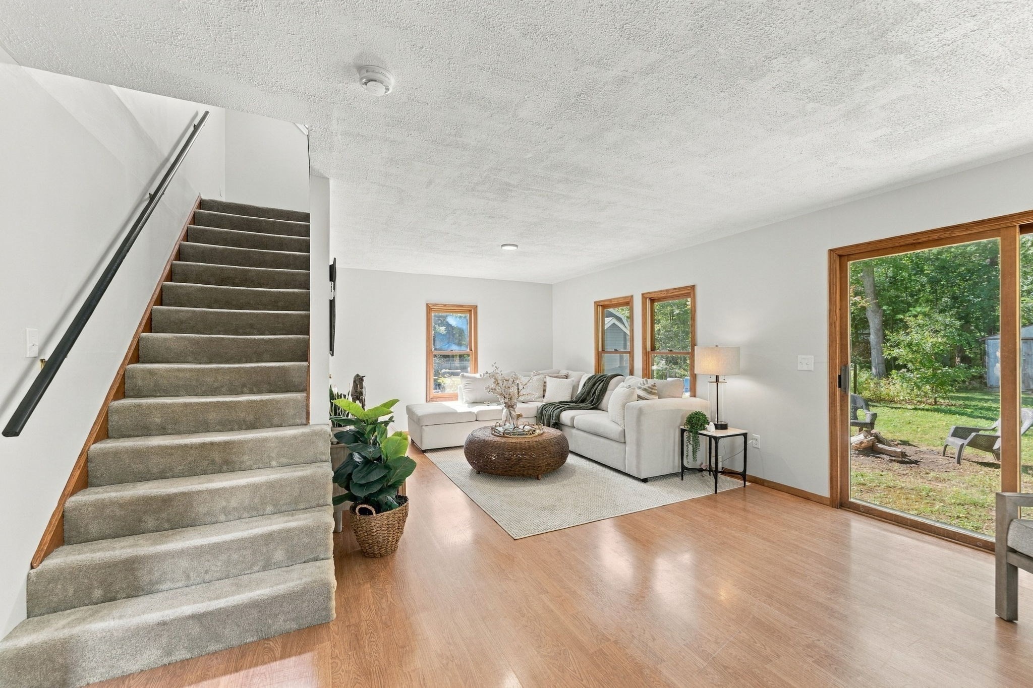 45 Center Street Property Photo 10