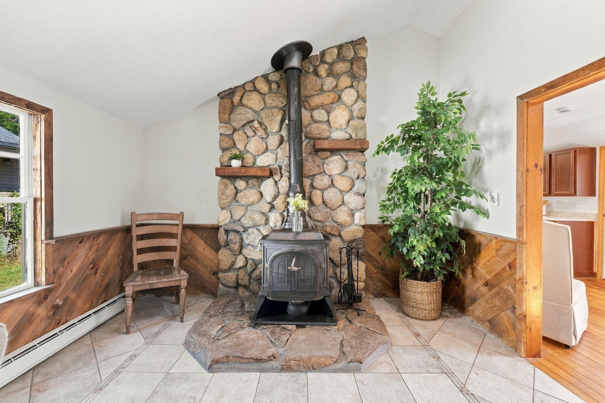 45 Center Street Property Photo 16