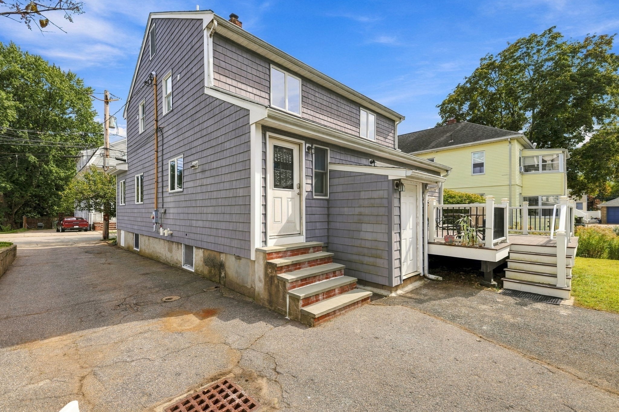 70 Hovey St Property Photo 18