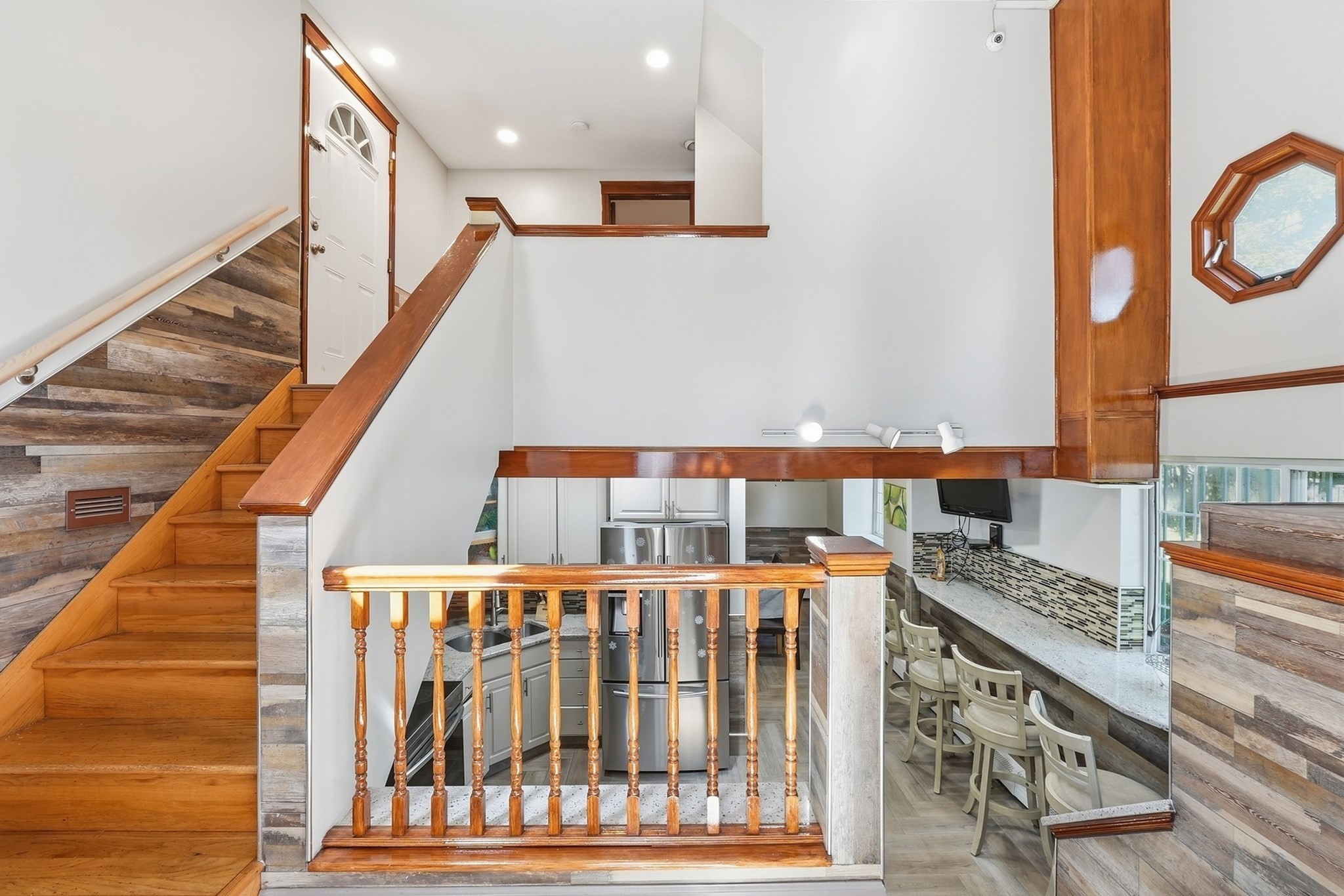 6 Harrington Way Property Photo 2