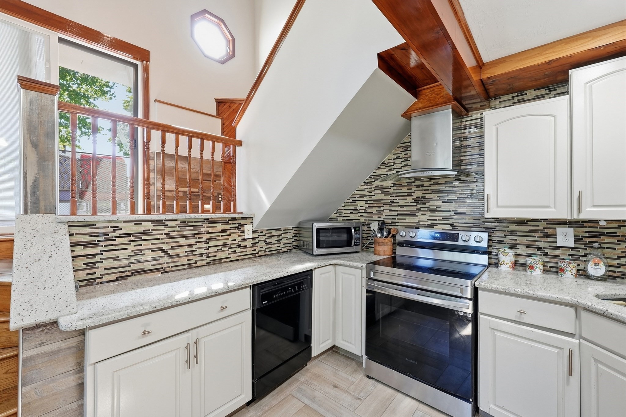 6 Harrington Way Property Photo 5