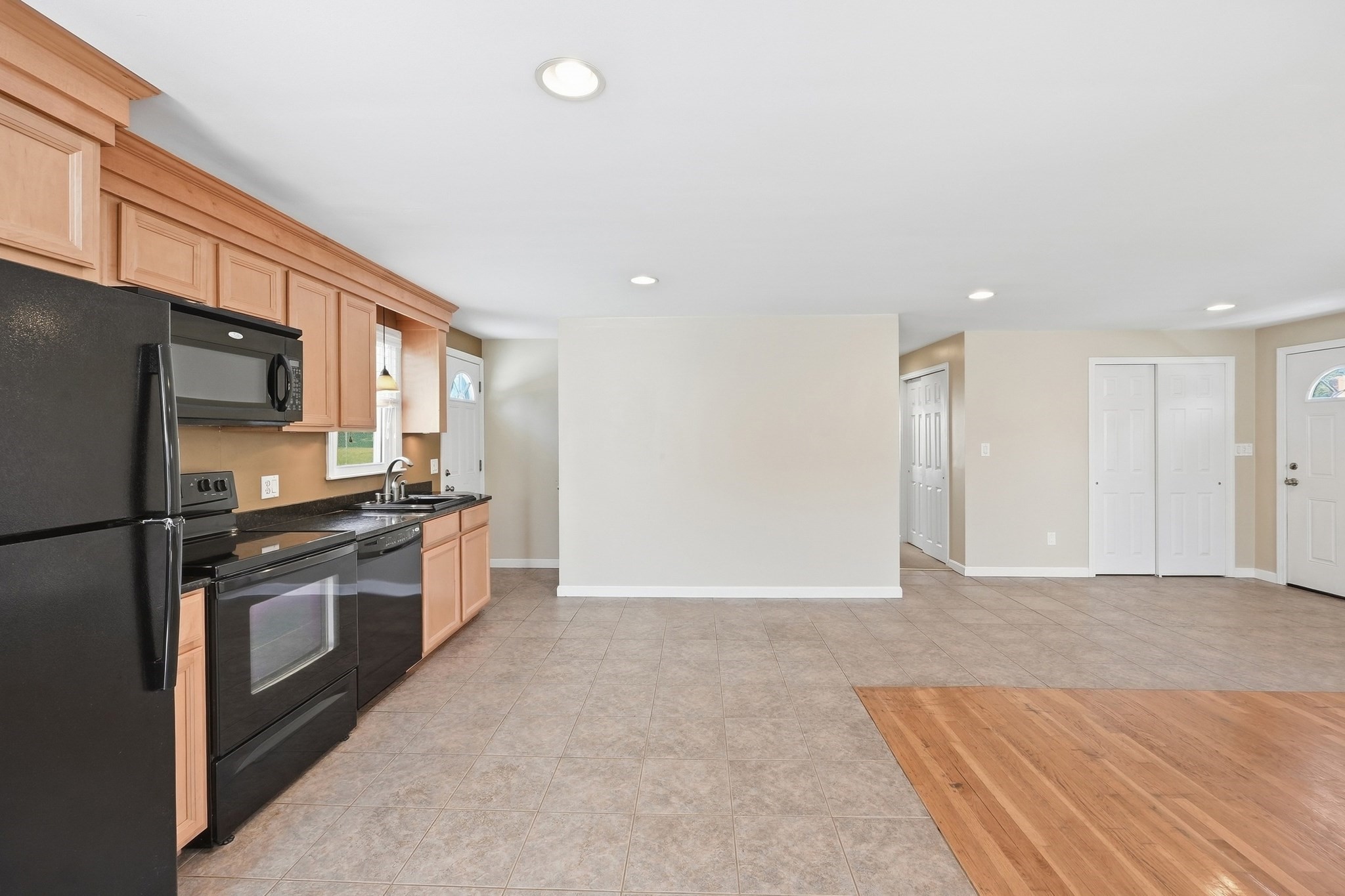 27 Aldea Ave Property Photo 11