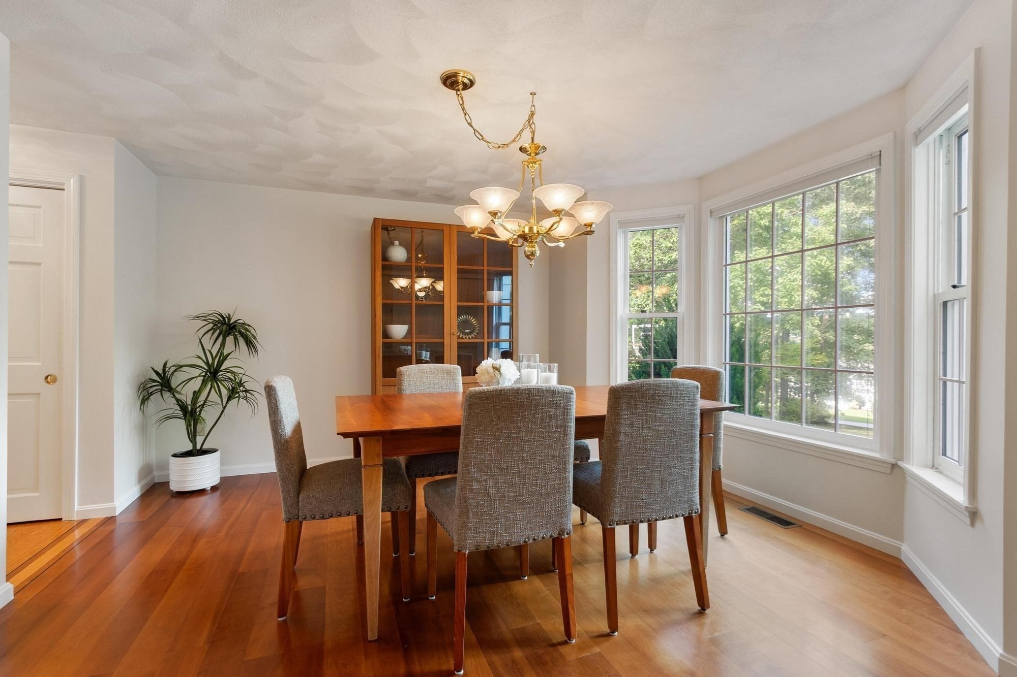 27 Vose Hill Road Property Photo 11