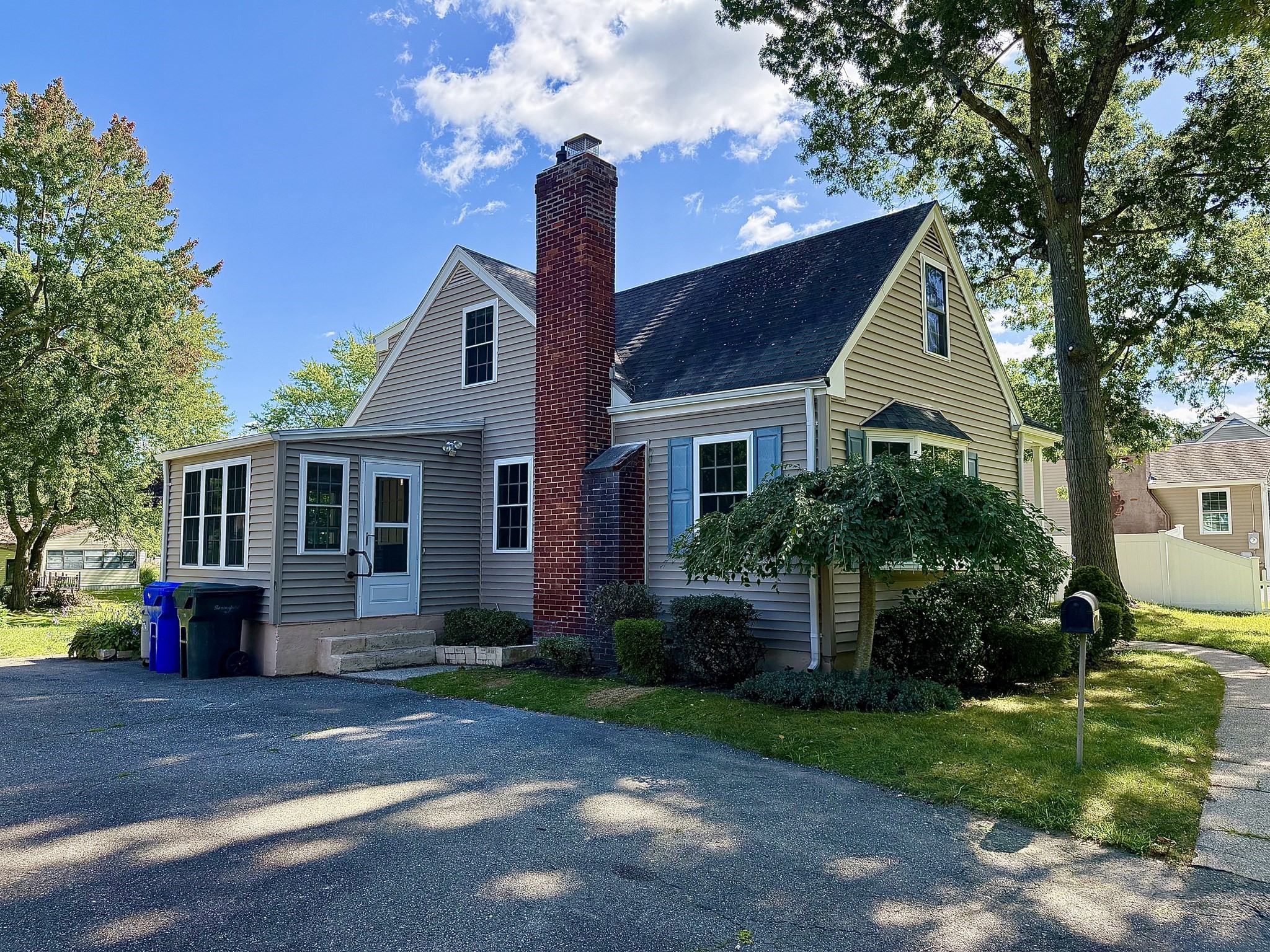 66 Greaney St Property Photo 3