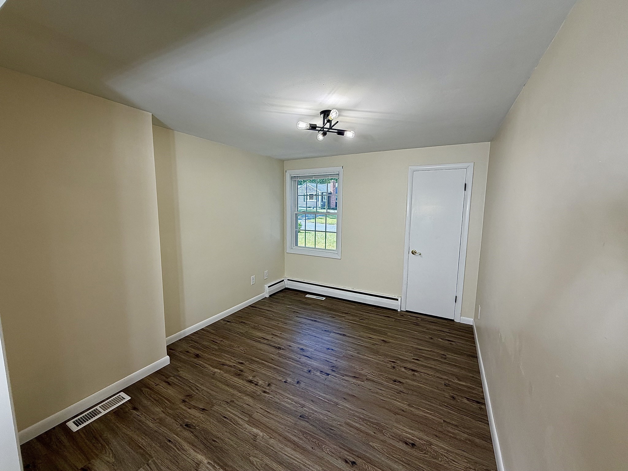 66 Greaney St Property Photo 8