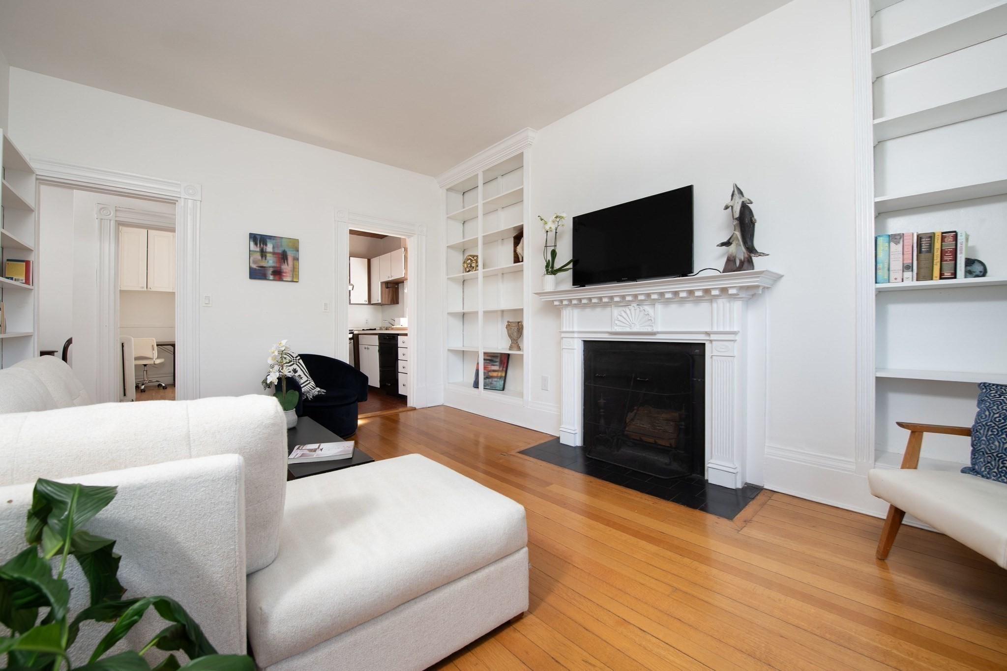 112 Pinckney St # 46 Property Photo 6