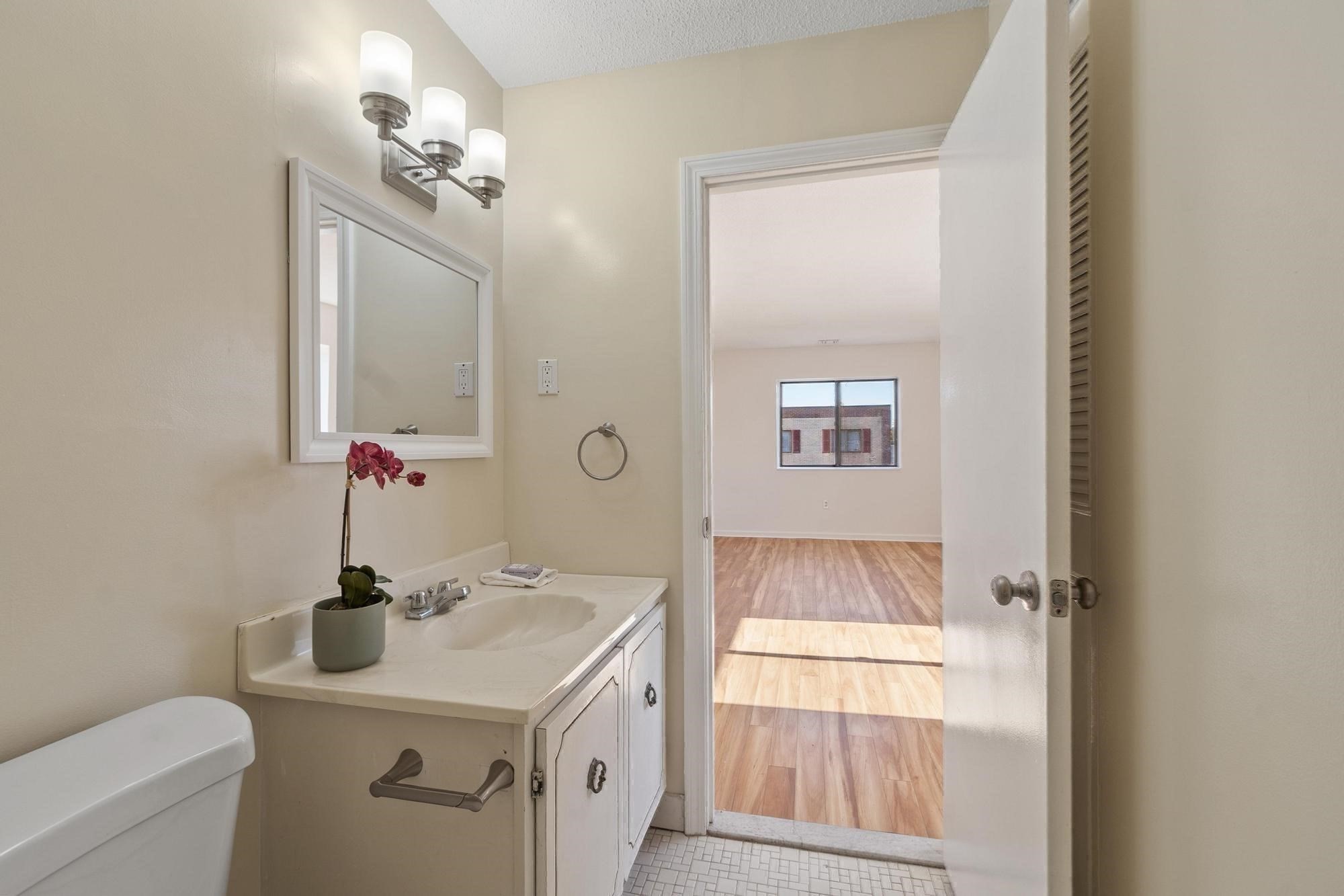 406-u 301 Broadway # 301 Property Photo 16