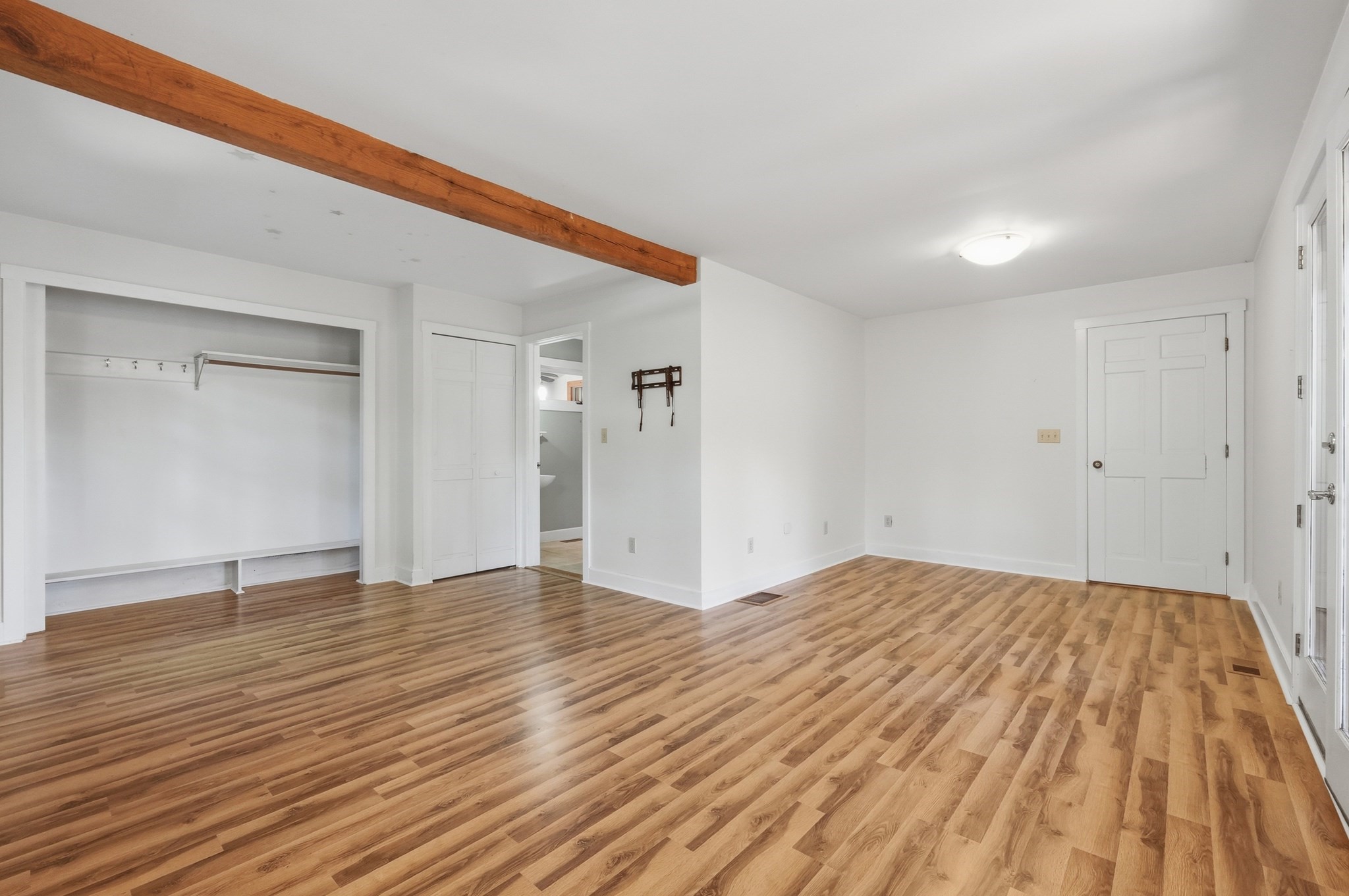 488 White Rd Property Photo 31