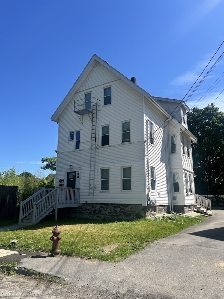 35 Newcomb Pl # 2 Property Photo 1