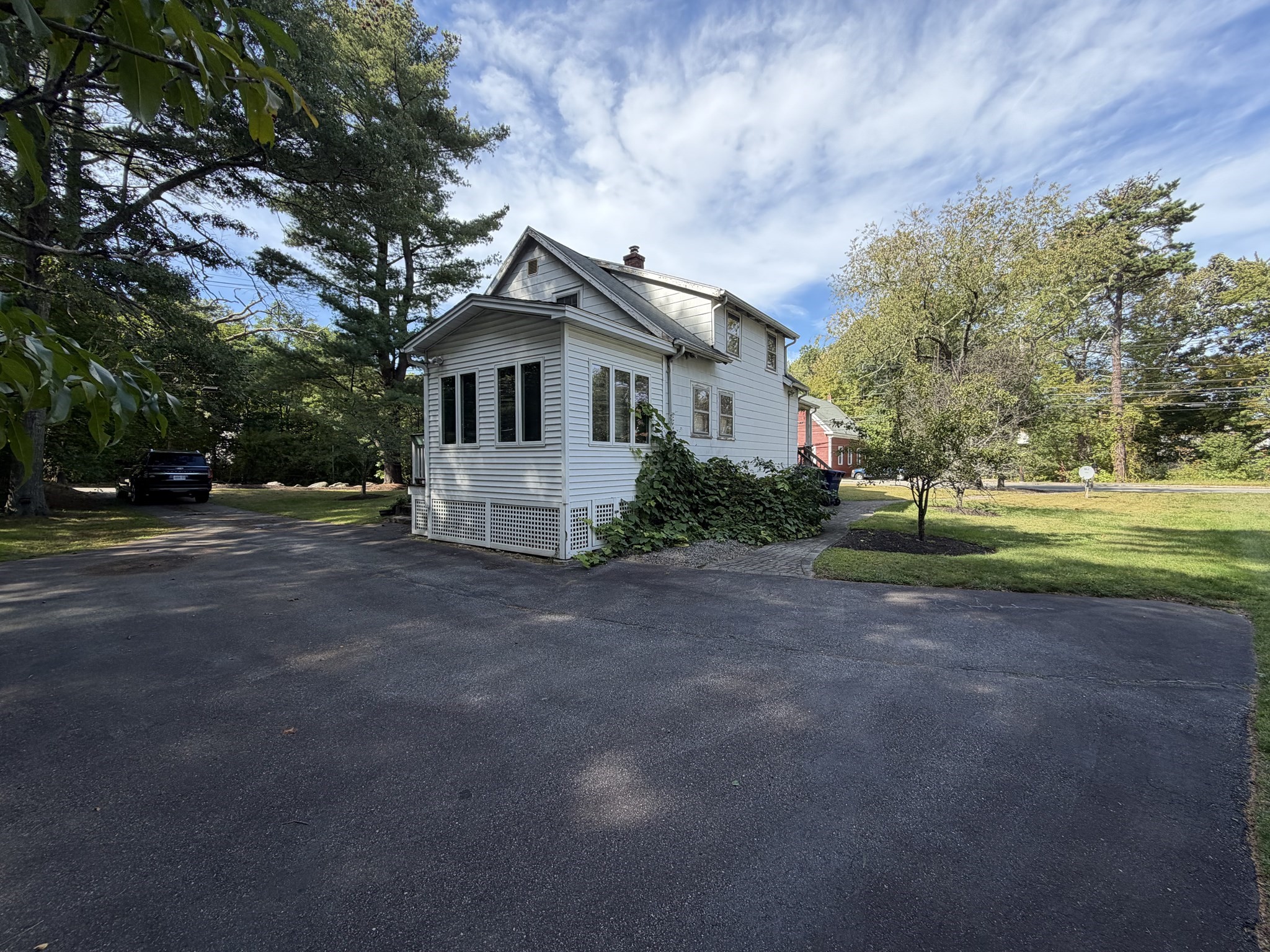 136 Shawsheen Ave Property Photo 2