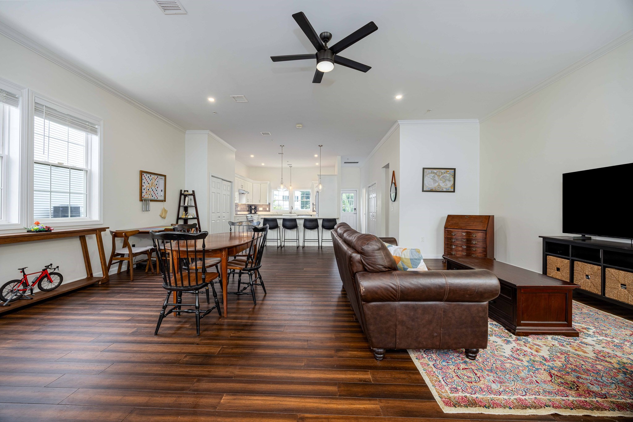 4 Sterling Circle # 4 Property Photo 3