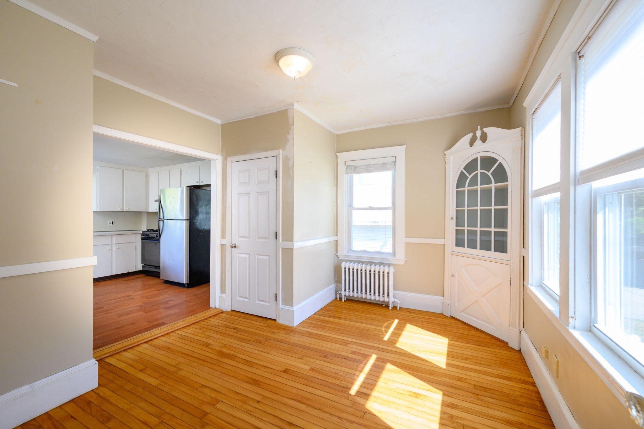 188 Central St Property Photo 14
