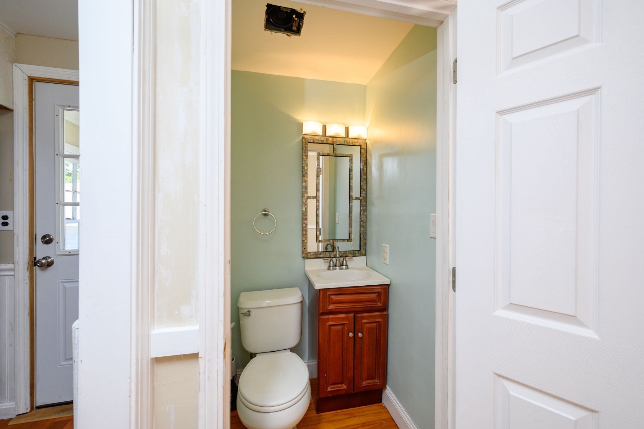 188 Central St Property Photo 15