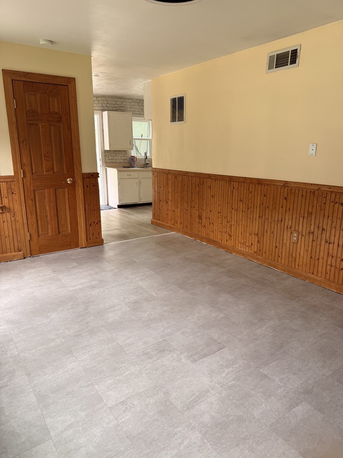 131 Anzio Rd Property Photo 4
