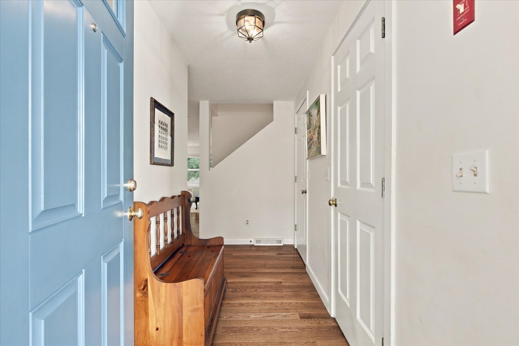 53 Southpoint Dr # H Property Photo 2