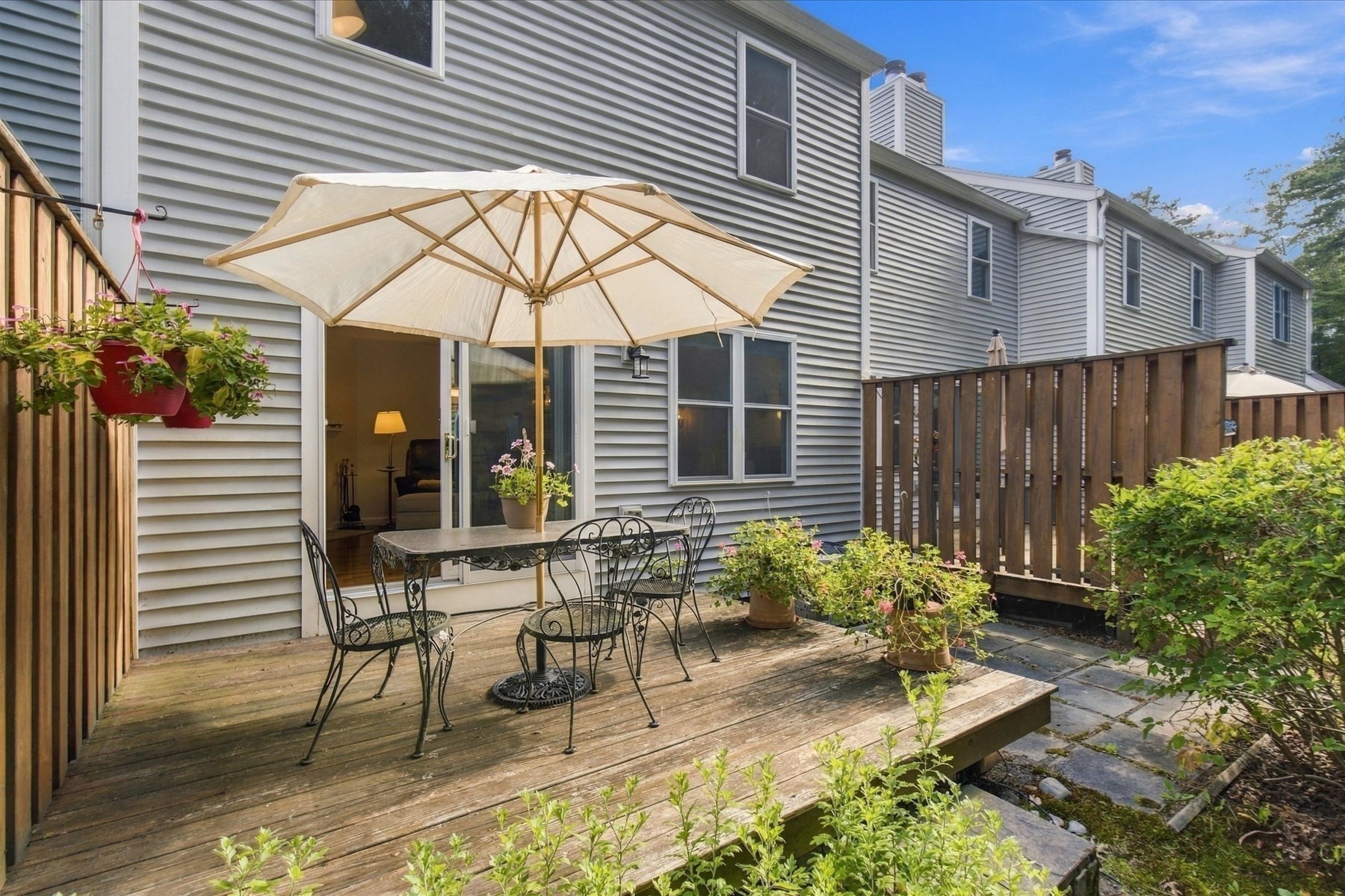 53 Southpoint Dr # H Property Photo 22