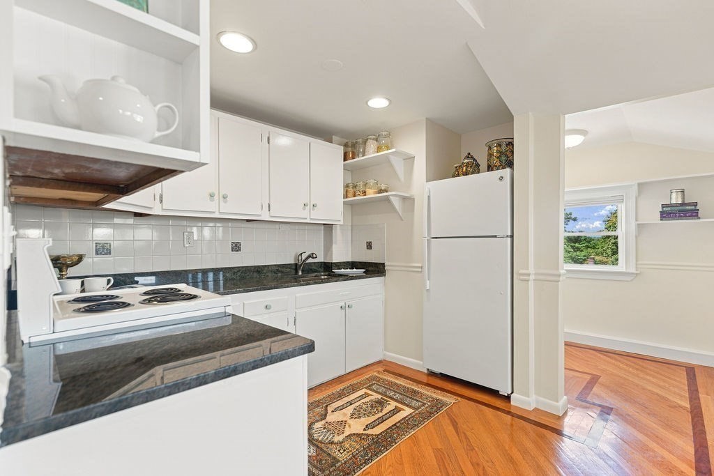 54 Lexington Ave # 32 Property Photo 7
