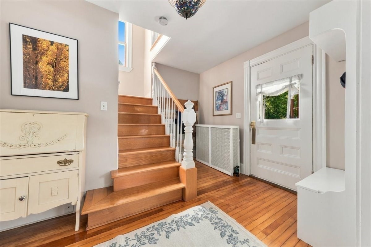 19 Tower Ave Property Photo 4
