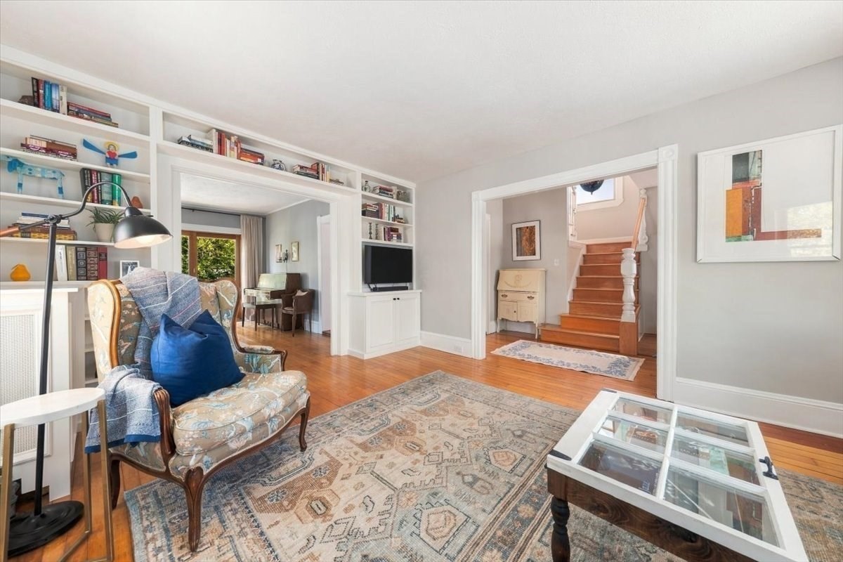 19 Tower Ave Property Photo 6