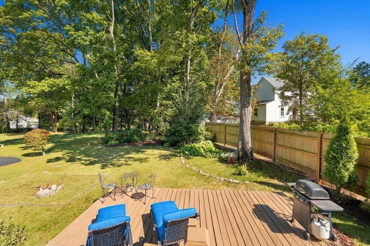 19 Tower Ave Property Photo 22