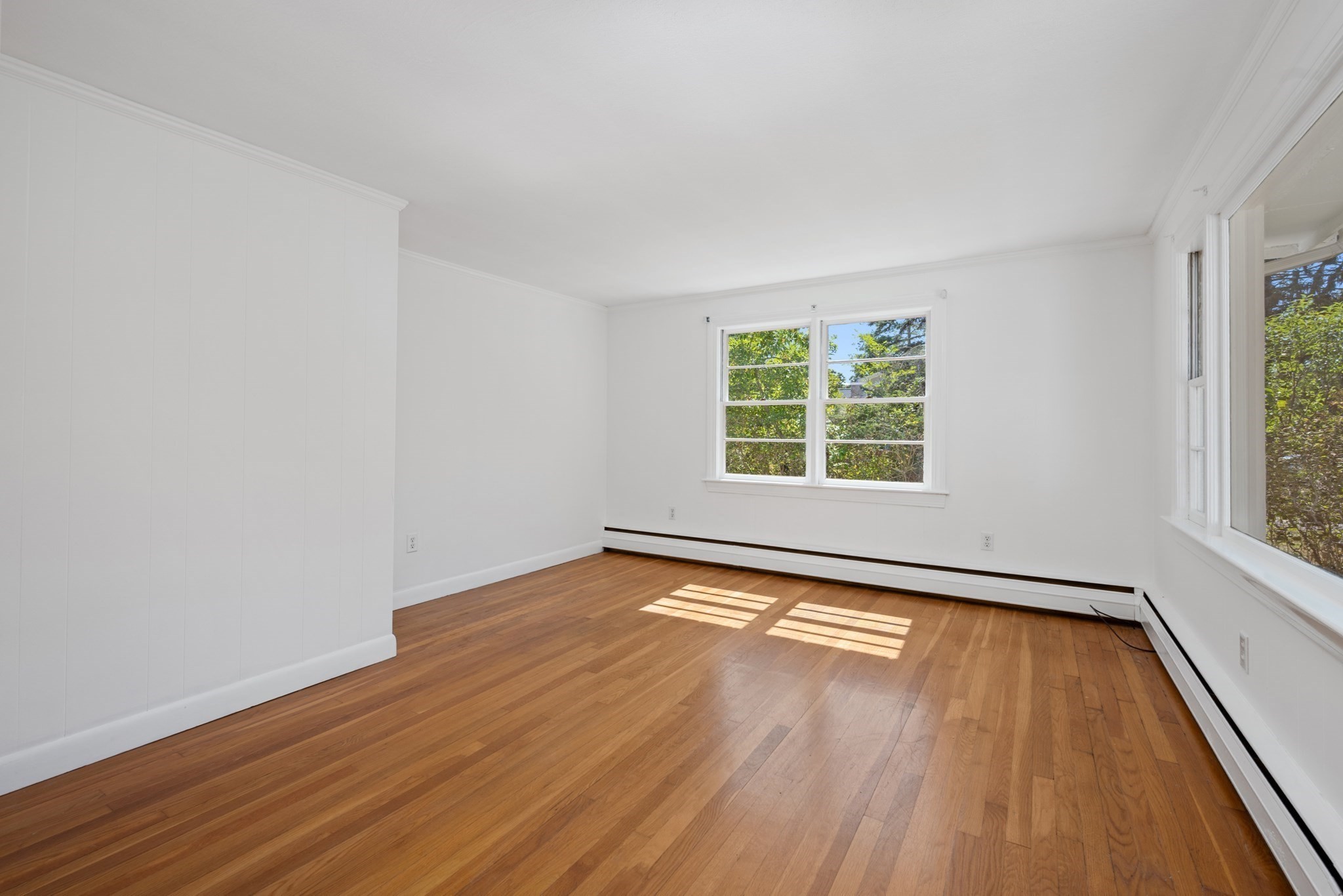 129 Belmont Property Photo 3