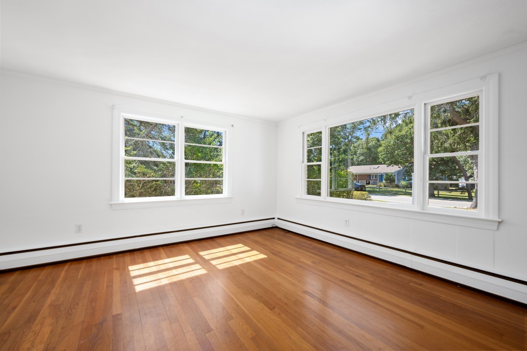 129 Belmont Property Photo 5