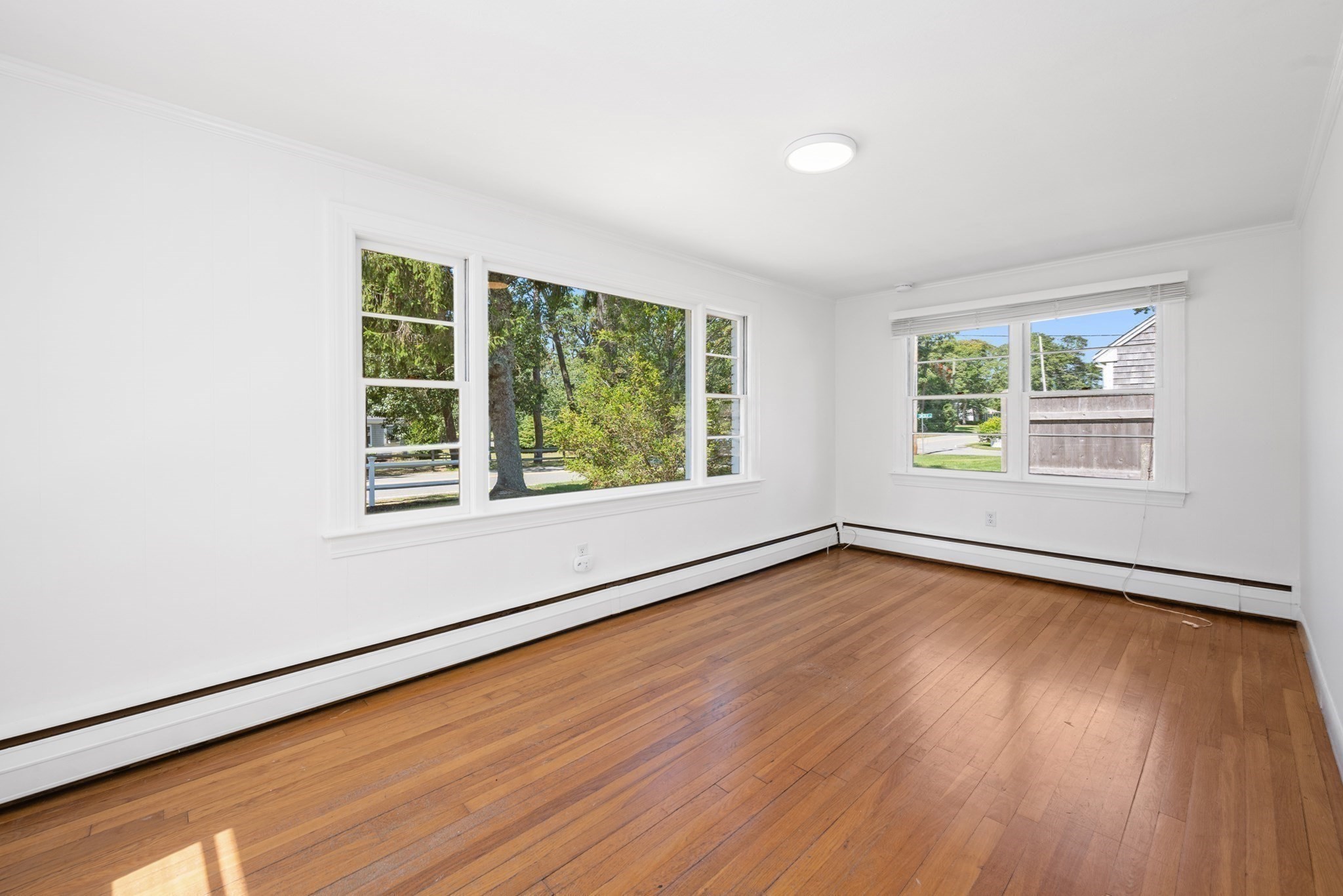 129 Belmont Property Photo 9