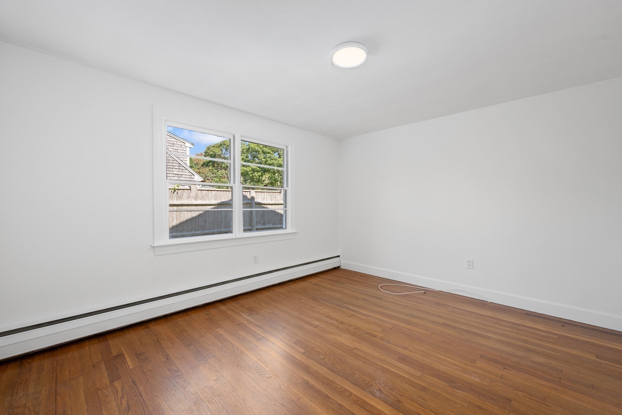 129 Belmont Property Photo 13
