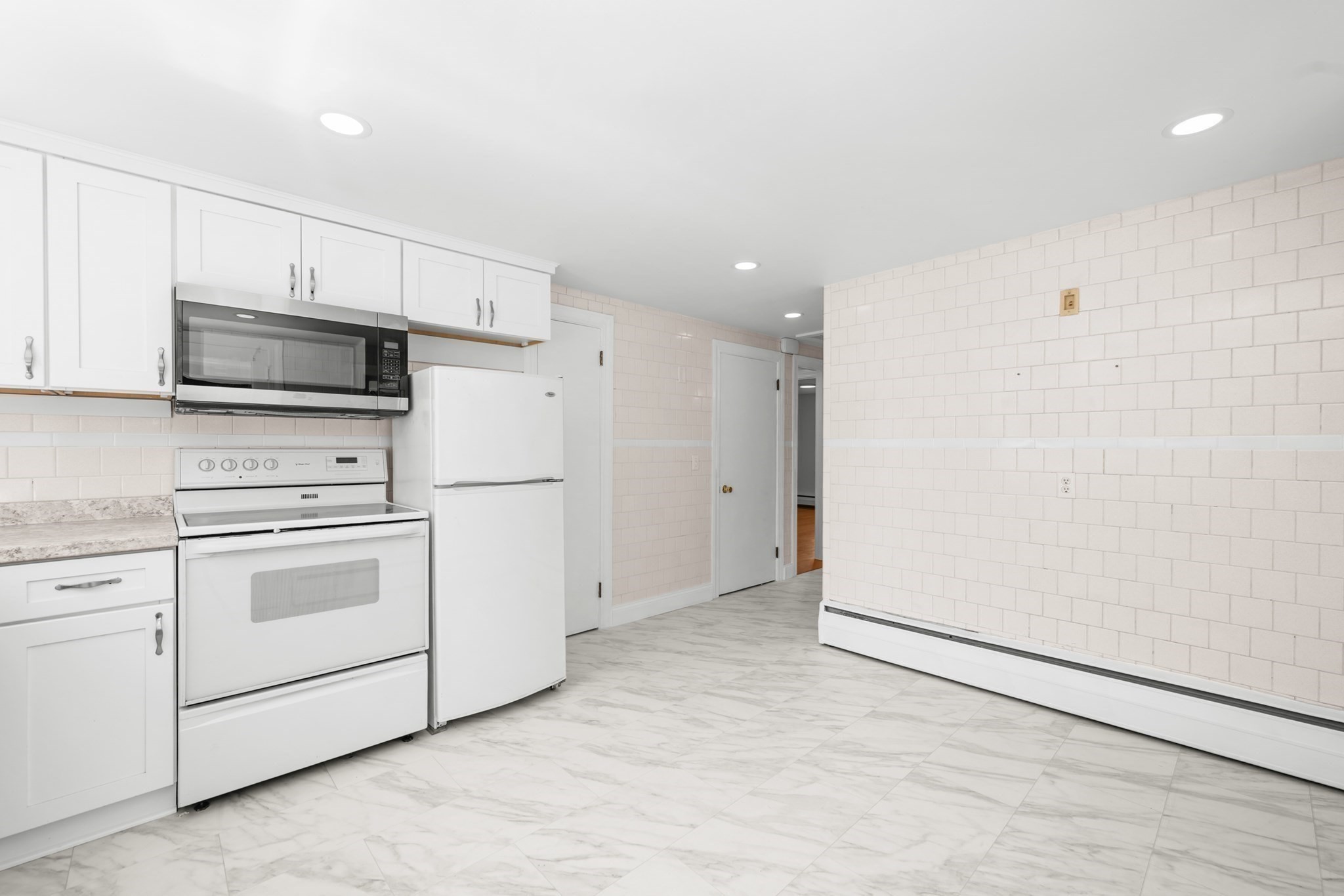 129 Belmont Property Photo 25